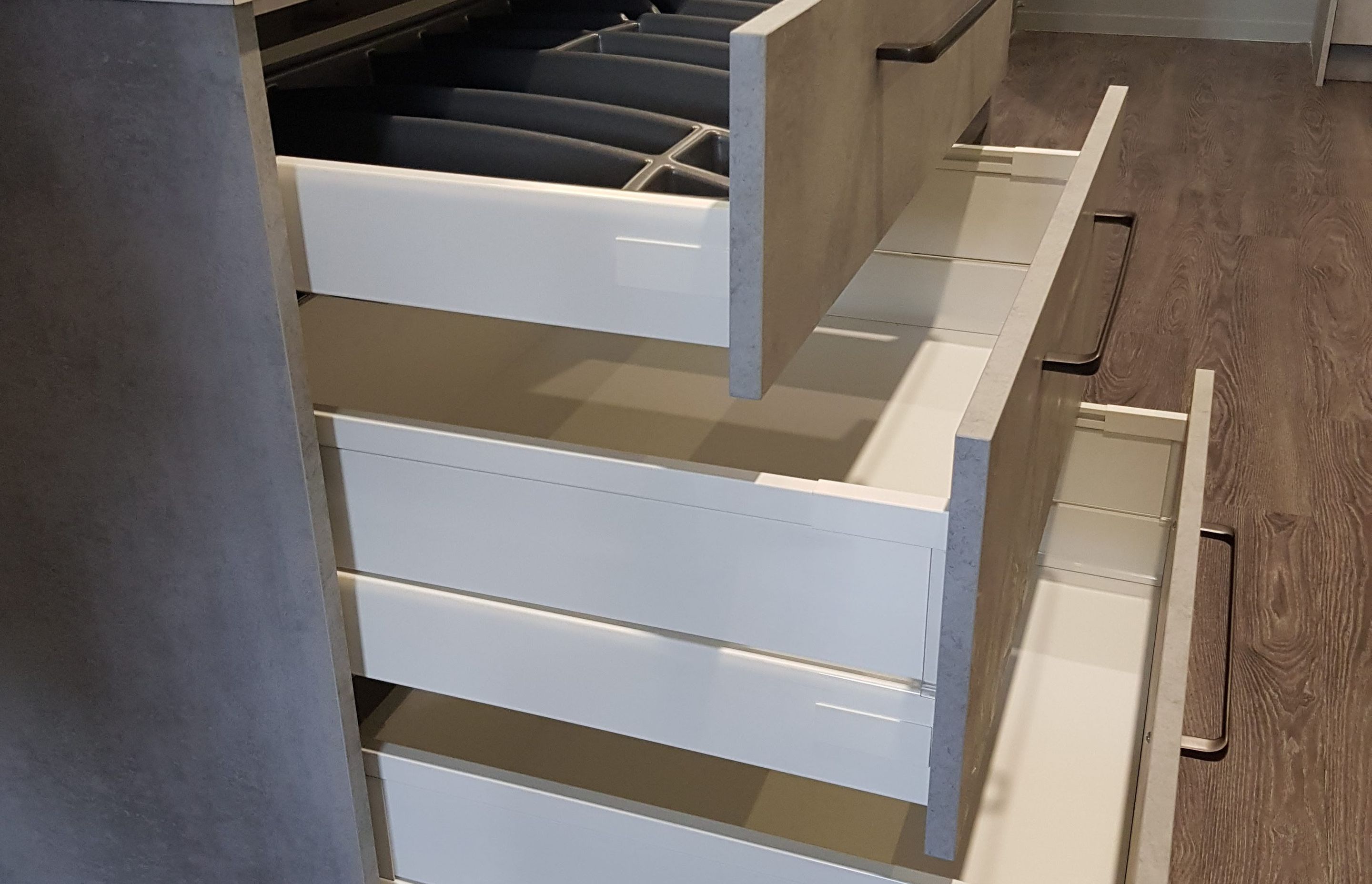 Harn Ritma Soft Close Drawers In Contemporary Square Railed Style and White. Also Available in Umbra Grey and with Round Side Rails