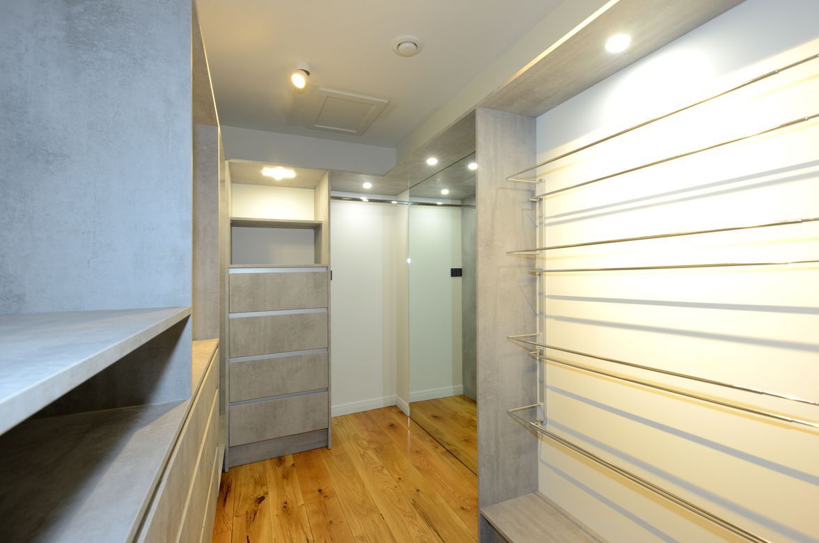 Contemporary Kitchen On Display