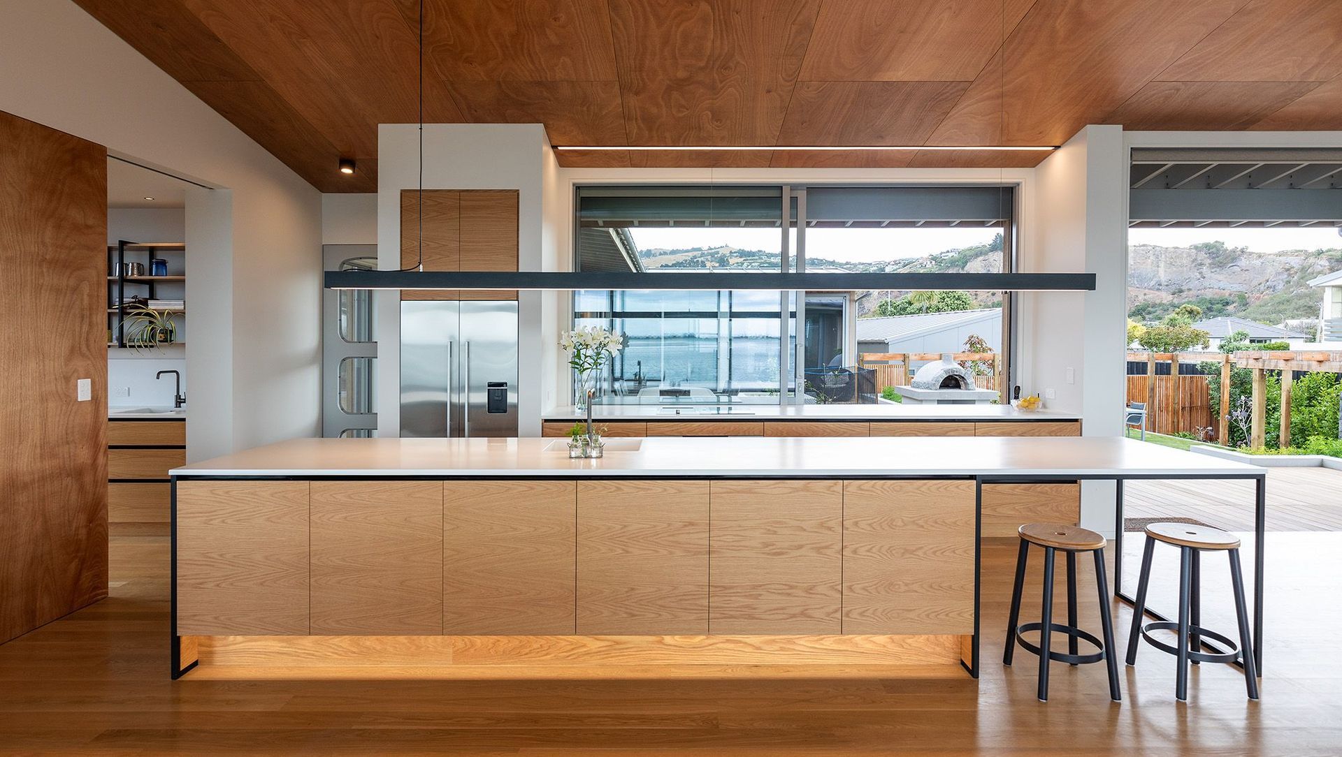 AWARD WINNING KITCHEN Estuary Ship house banner