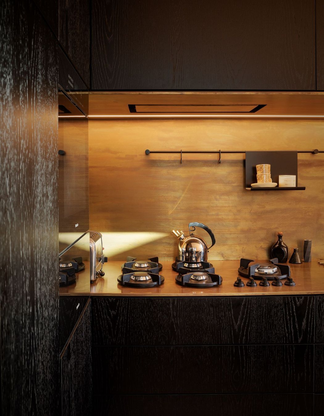 Prime Art Veneer Planked, Designed by Daniel Sullivan and Kate Loader of Architects' Creative, winner of Residential Kitchen Award at the Interior Awards 2020