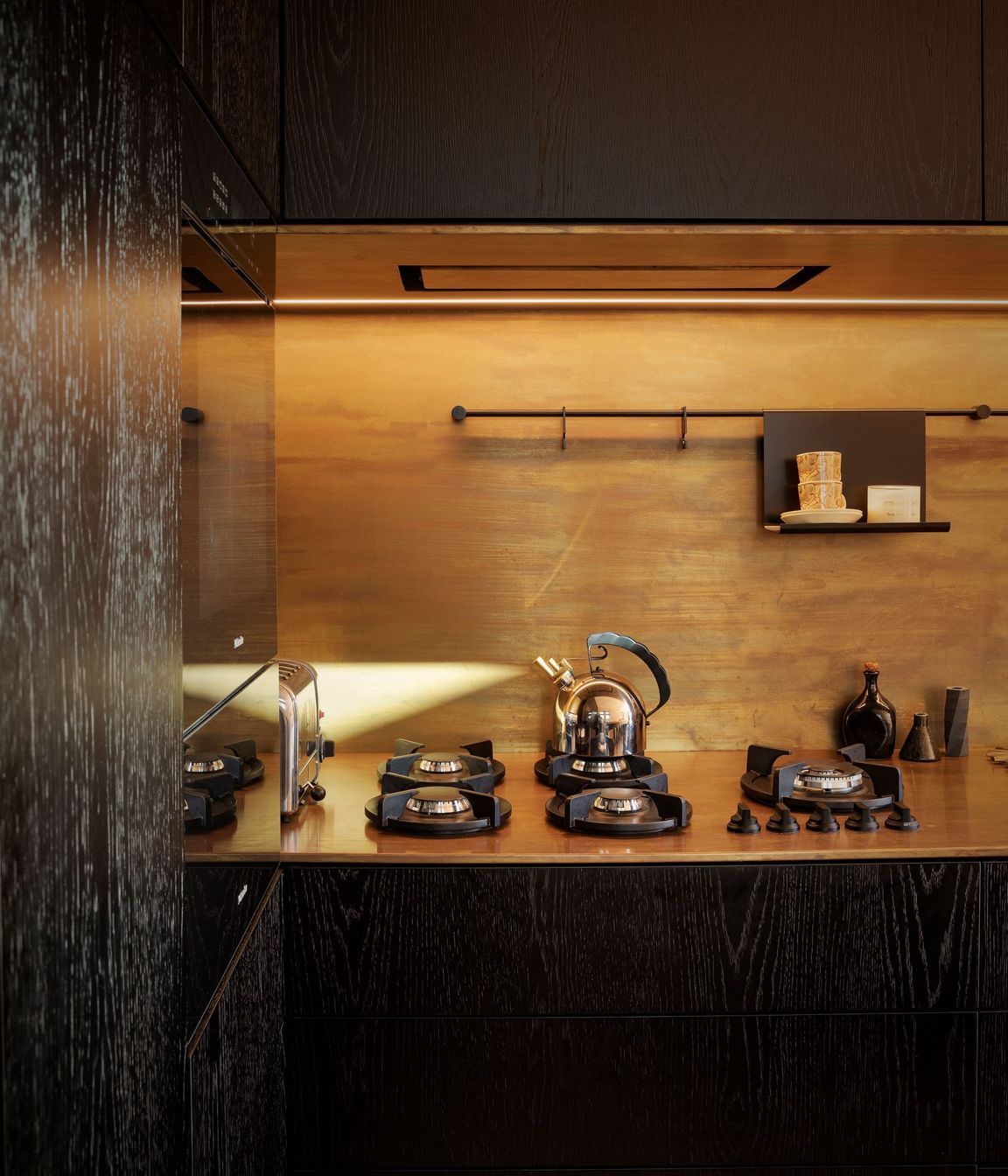 Prime Art Veneer Planked, Designed by Daniel Sullivan and Kate Loader of Architects' Creative, winner of Residential Kitchen Award at the Interior Awards 2020