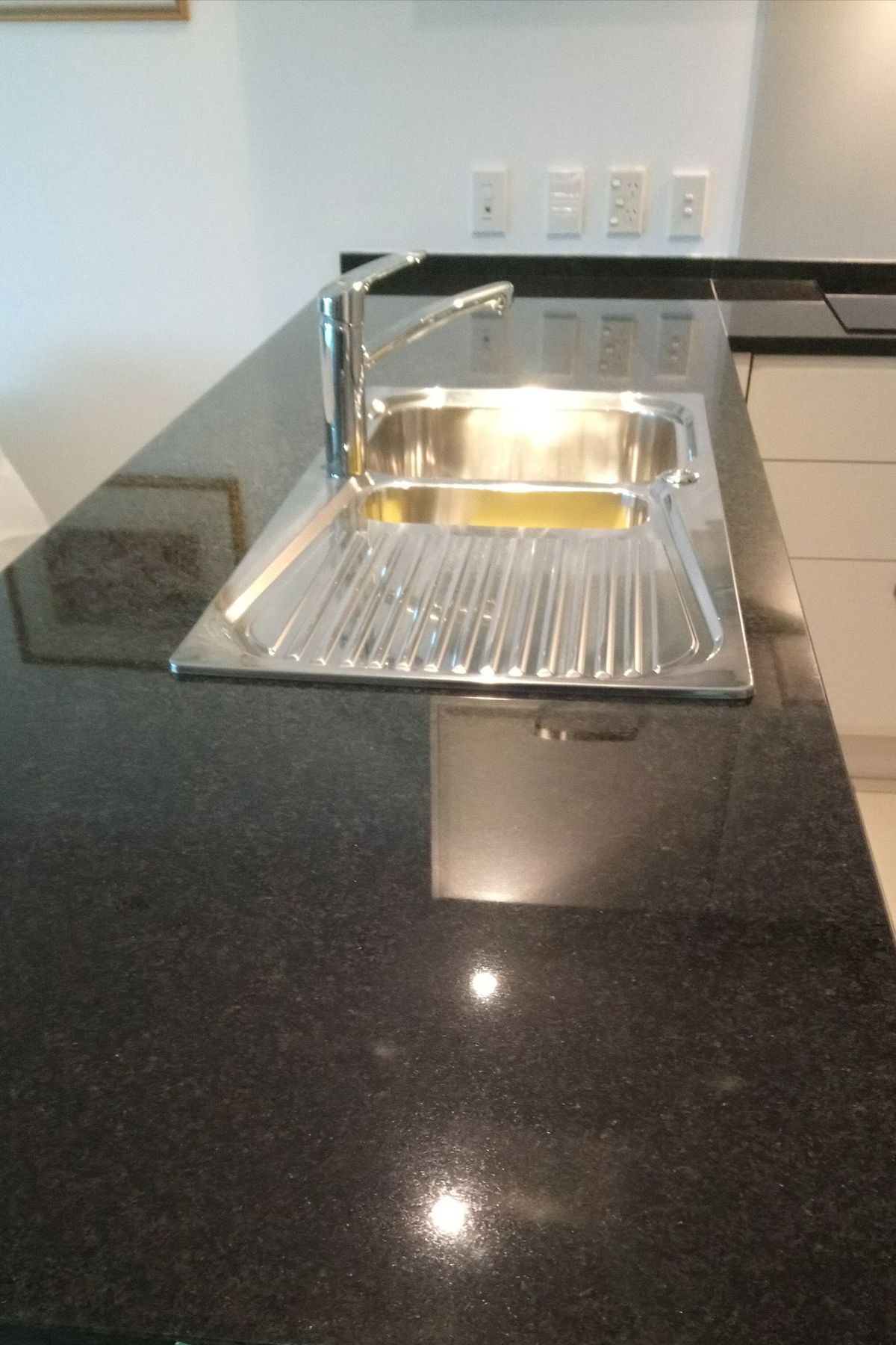 Stone benchtop polish restoration