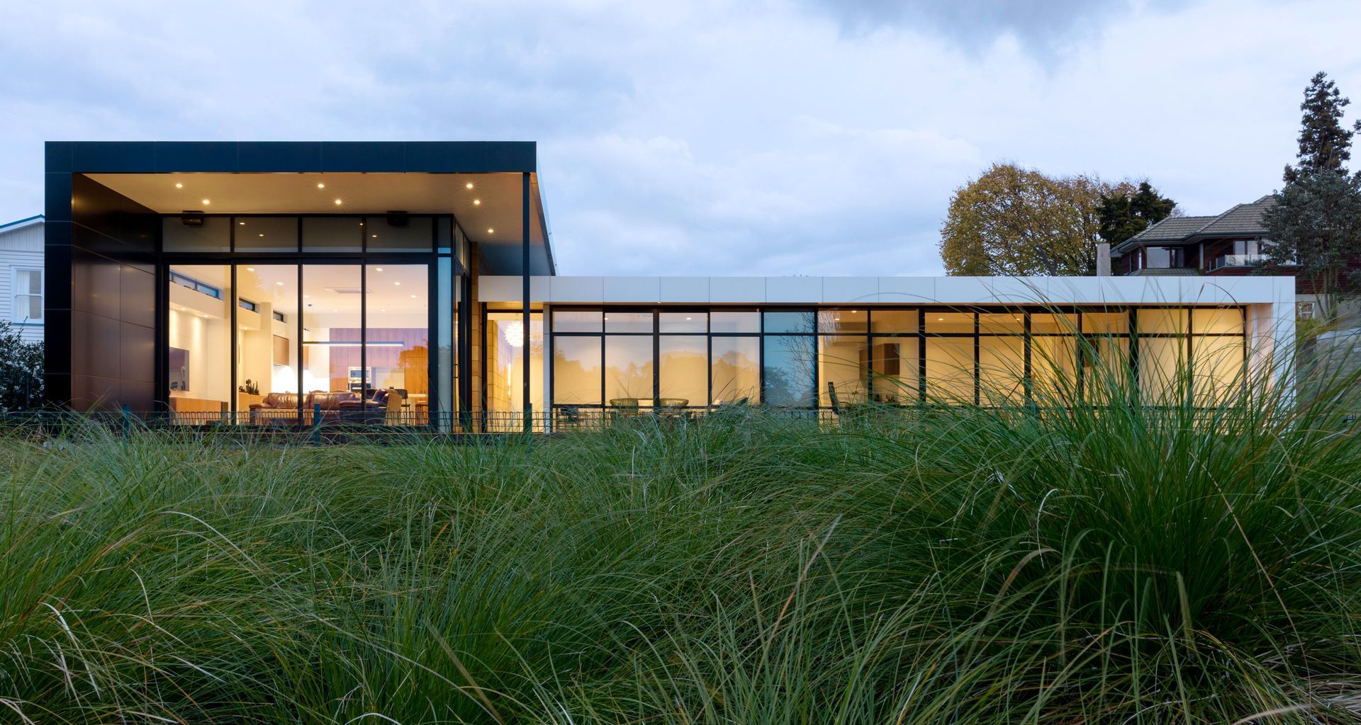 Luxury on the Lake banner