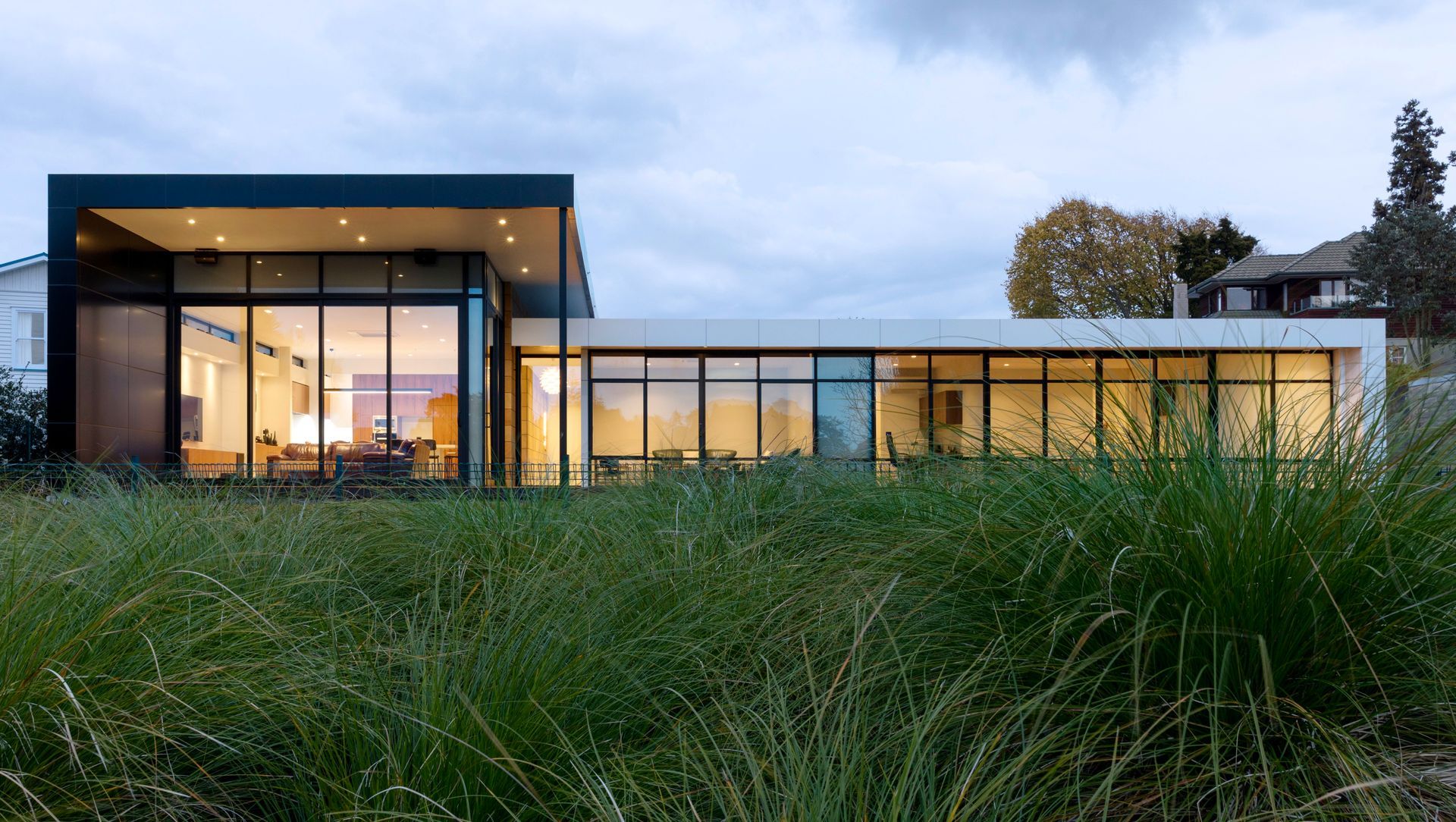 Luxury on the Lake banner
