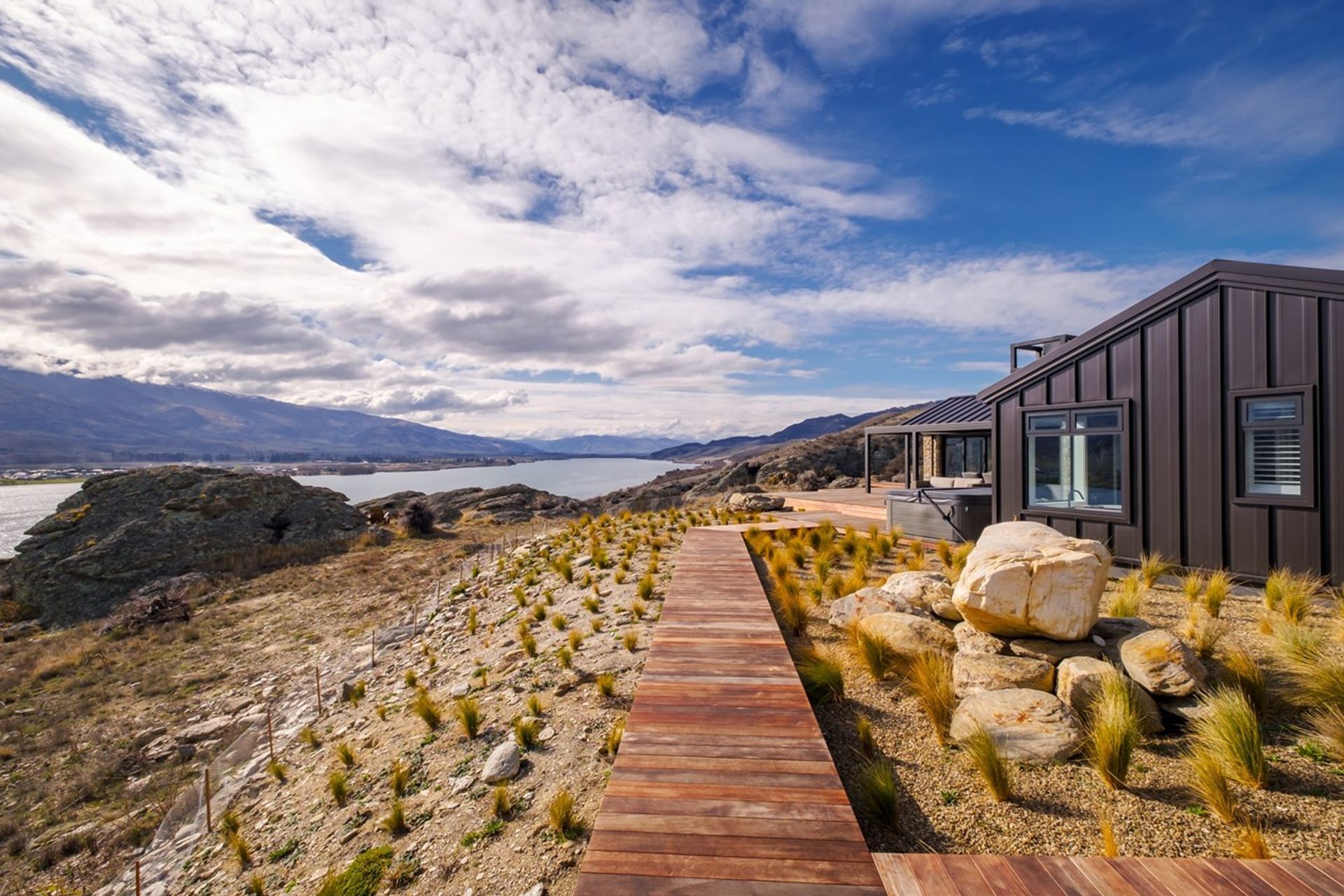 Lake Dunstan Residence