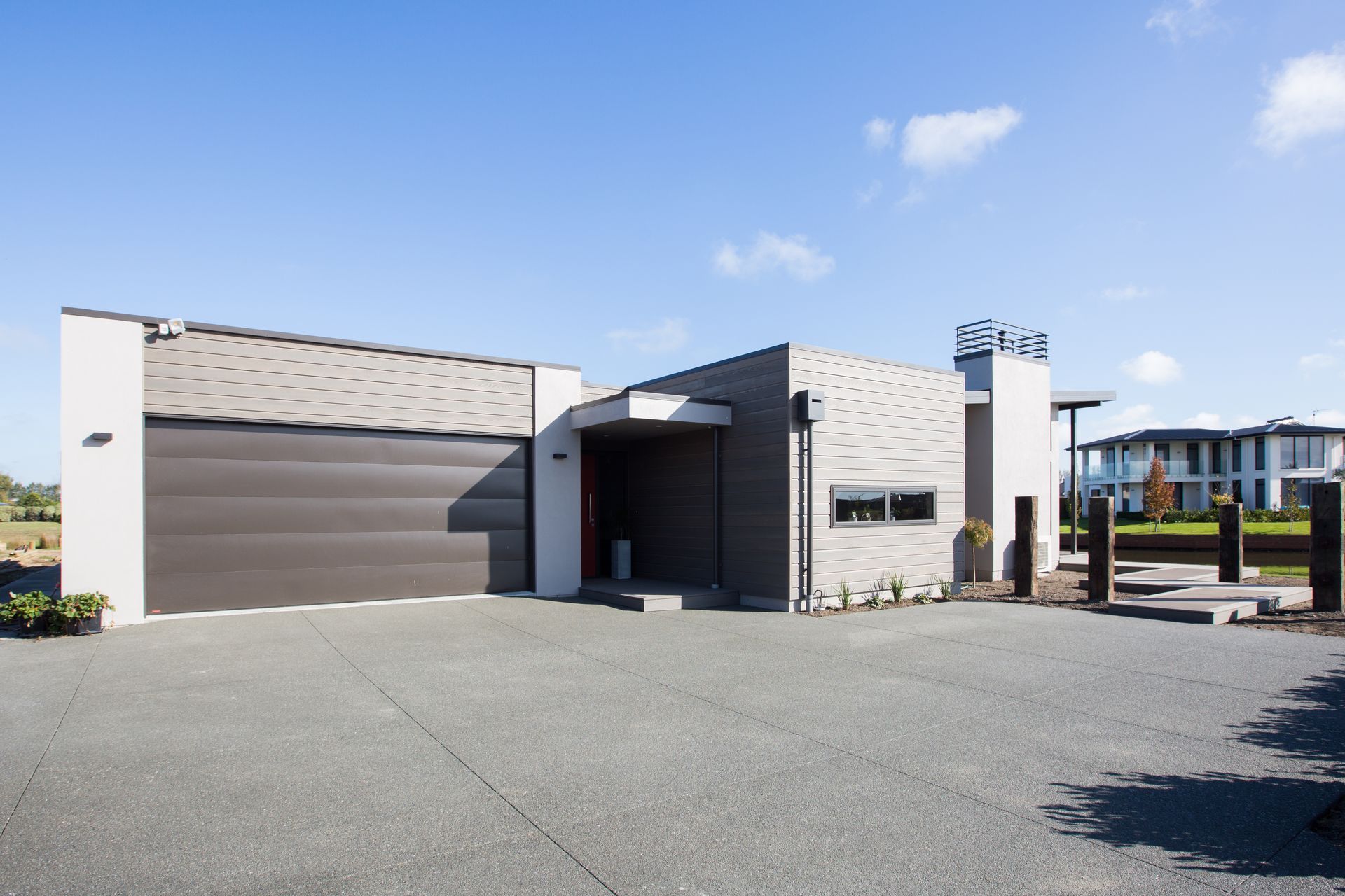 Lake Hood is the place to be!