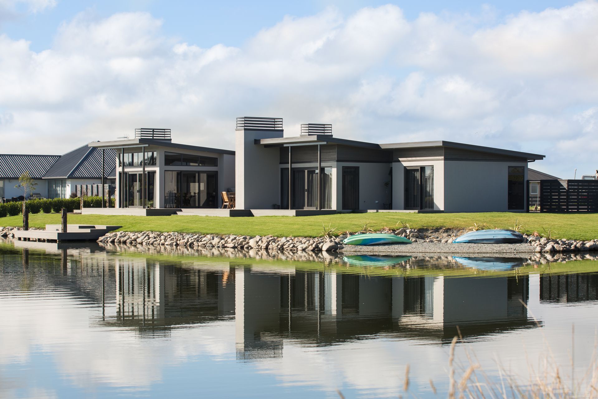 Lake Hood is the place to be!