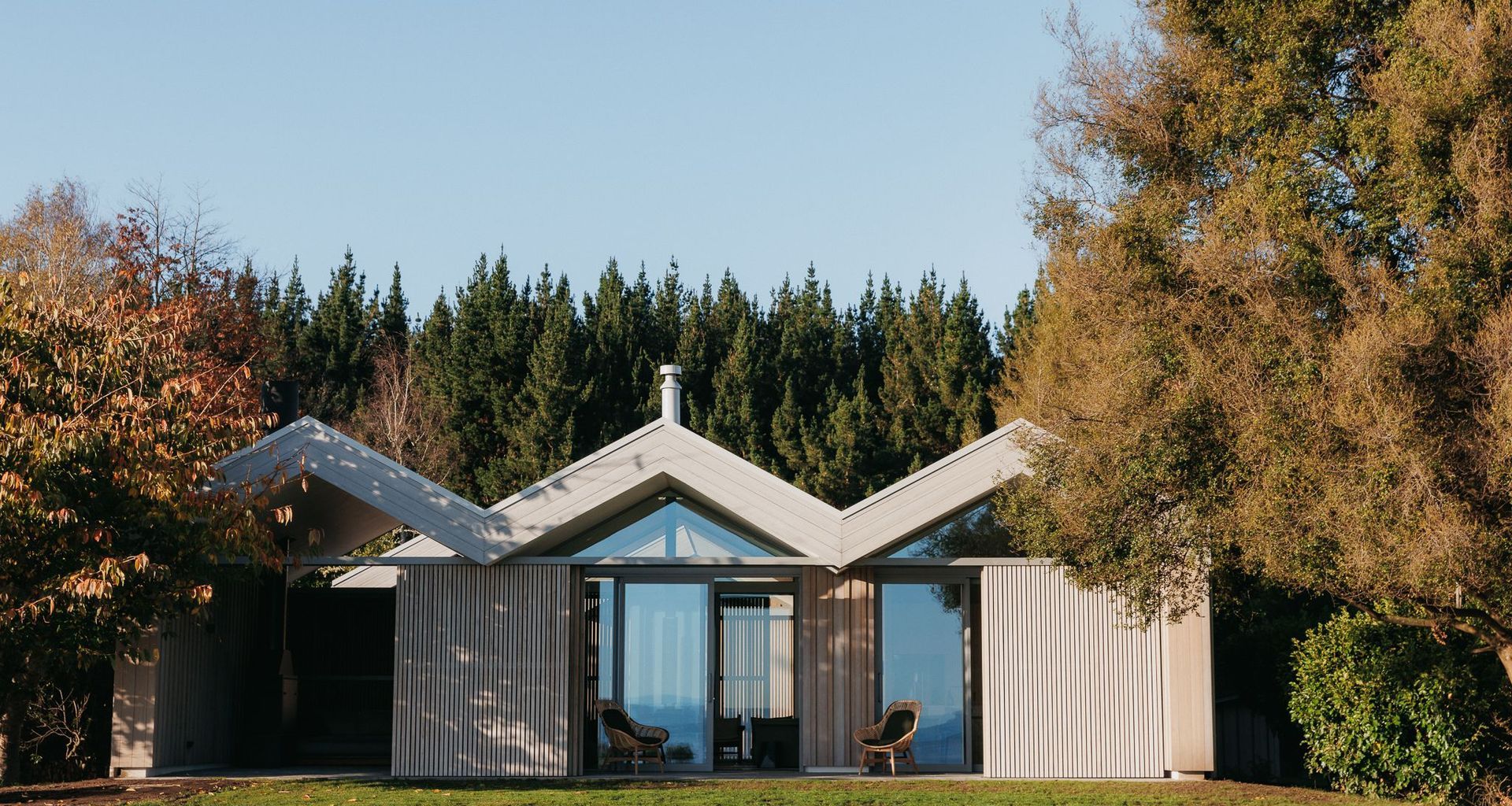 Lake Taupo House banner