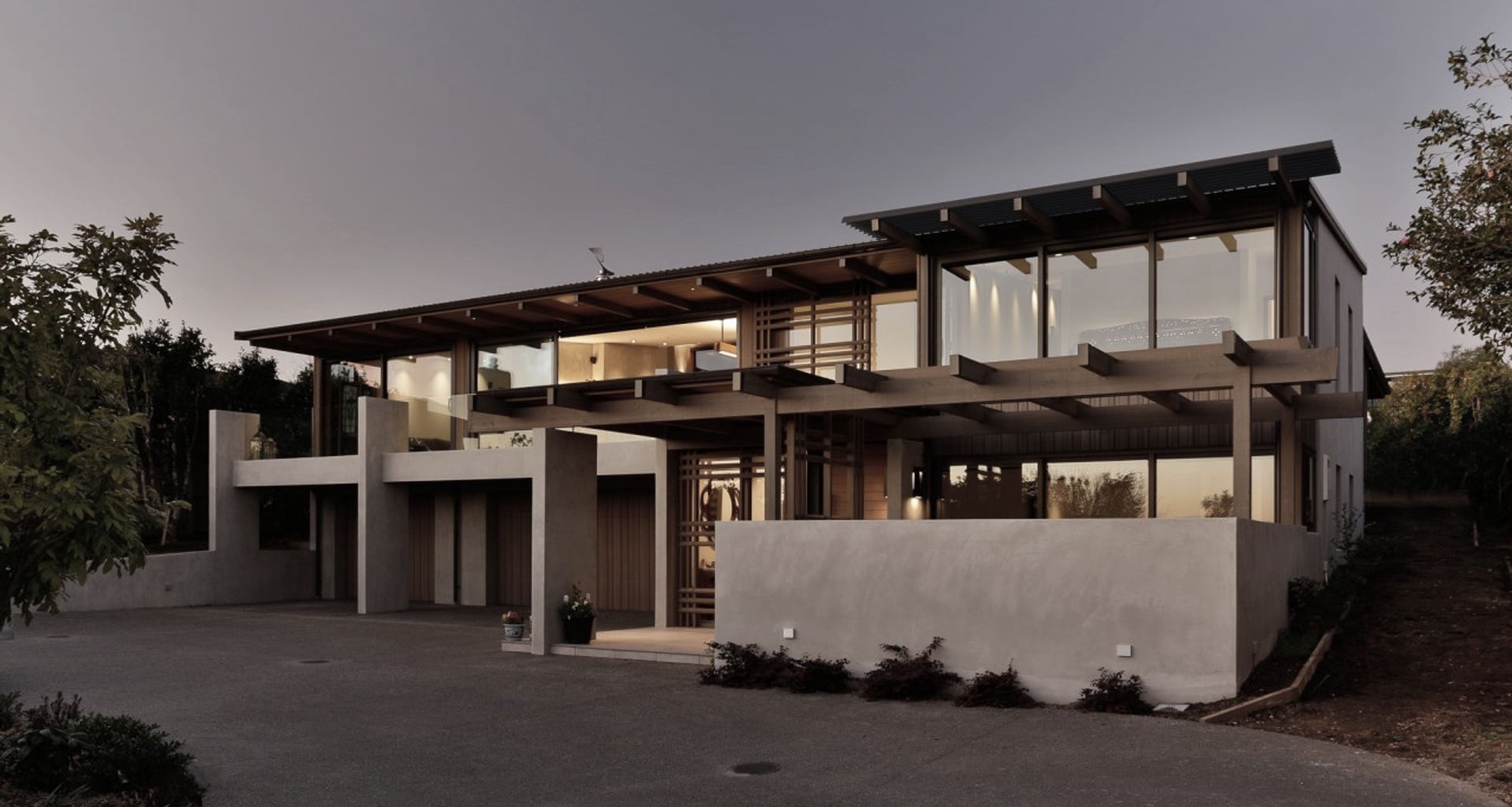 Lake Side Home banner