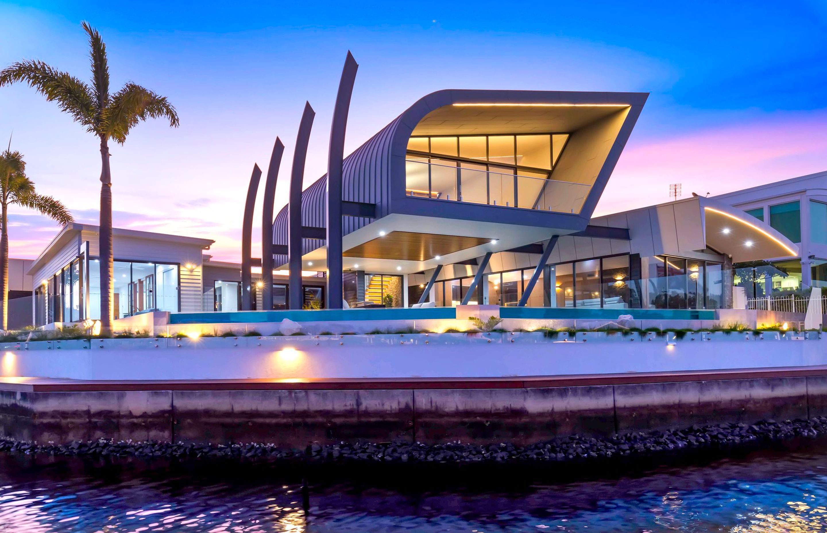 The pod Pelican Waters