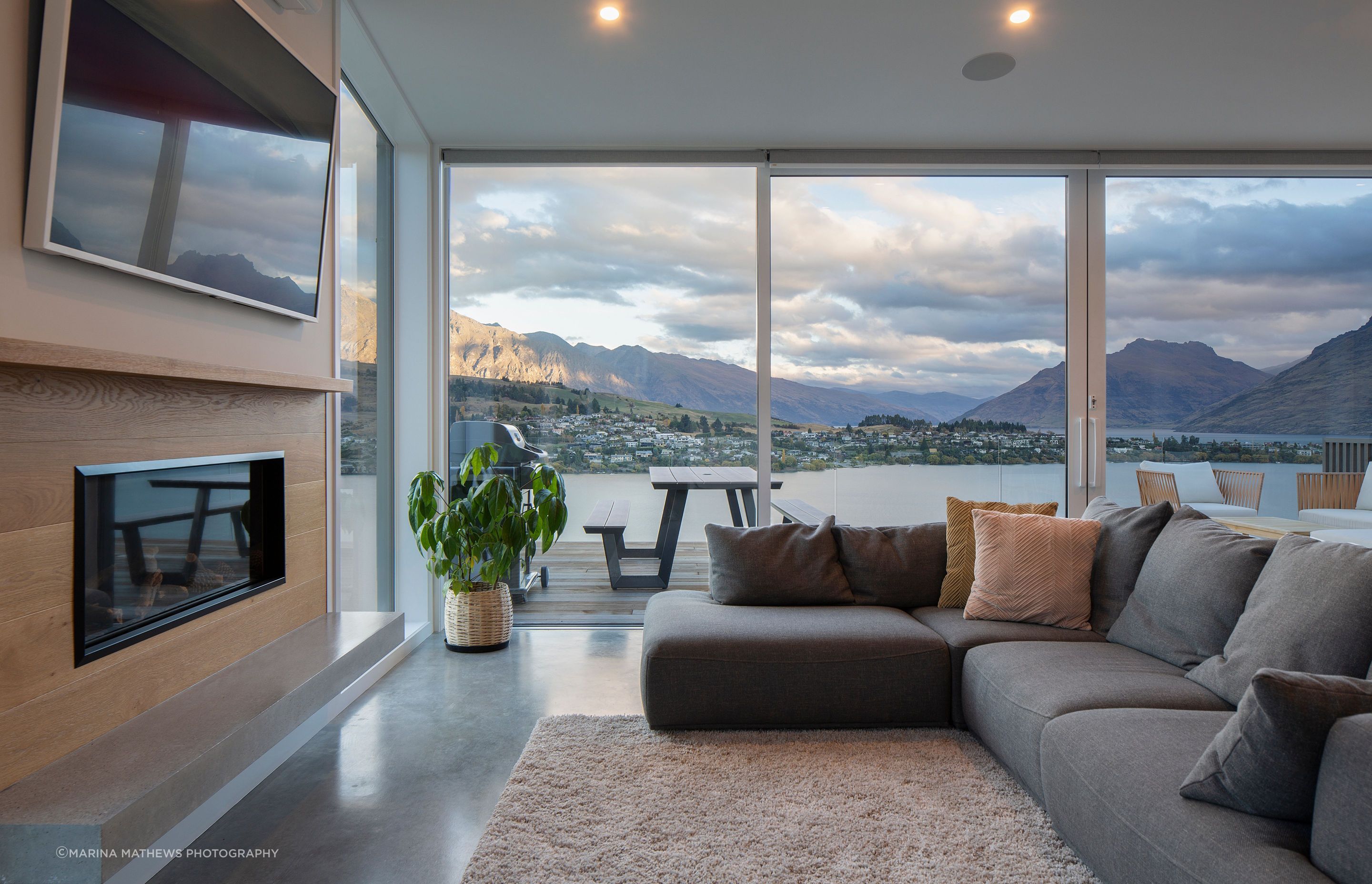 Expansive glazing opens out to views of the Remarkables beyond