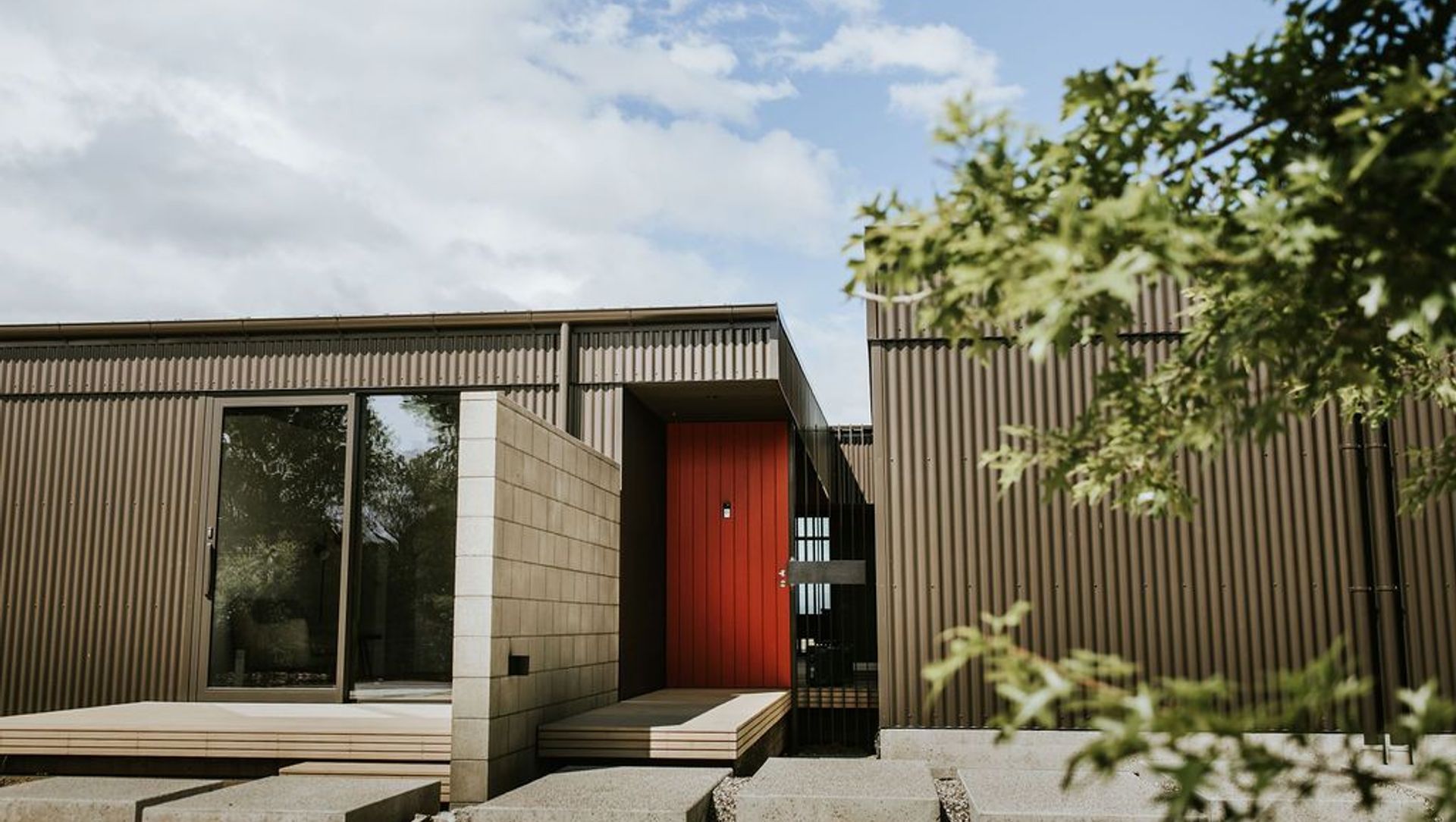 Pisa Moorings banner