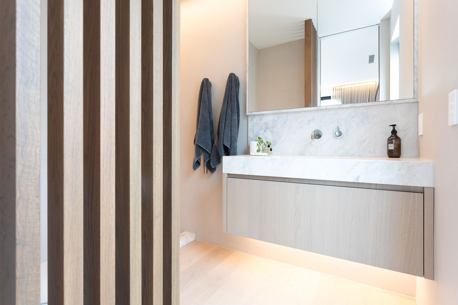 Bathroom-Sink.jpg