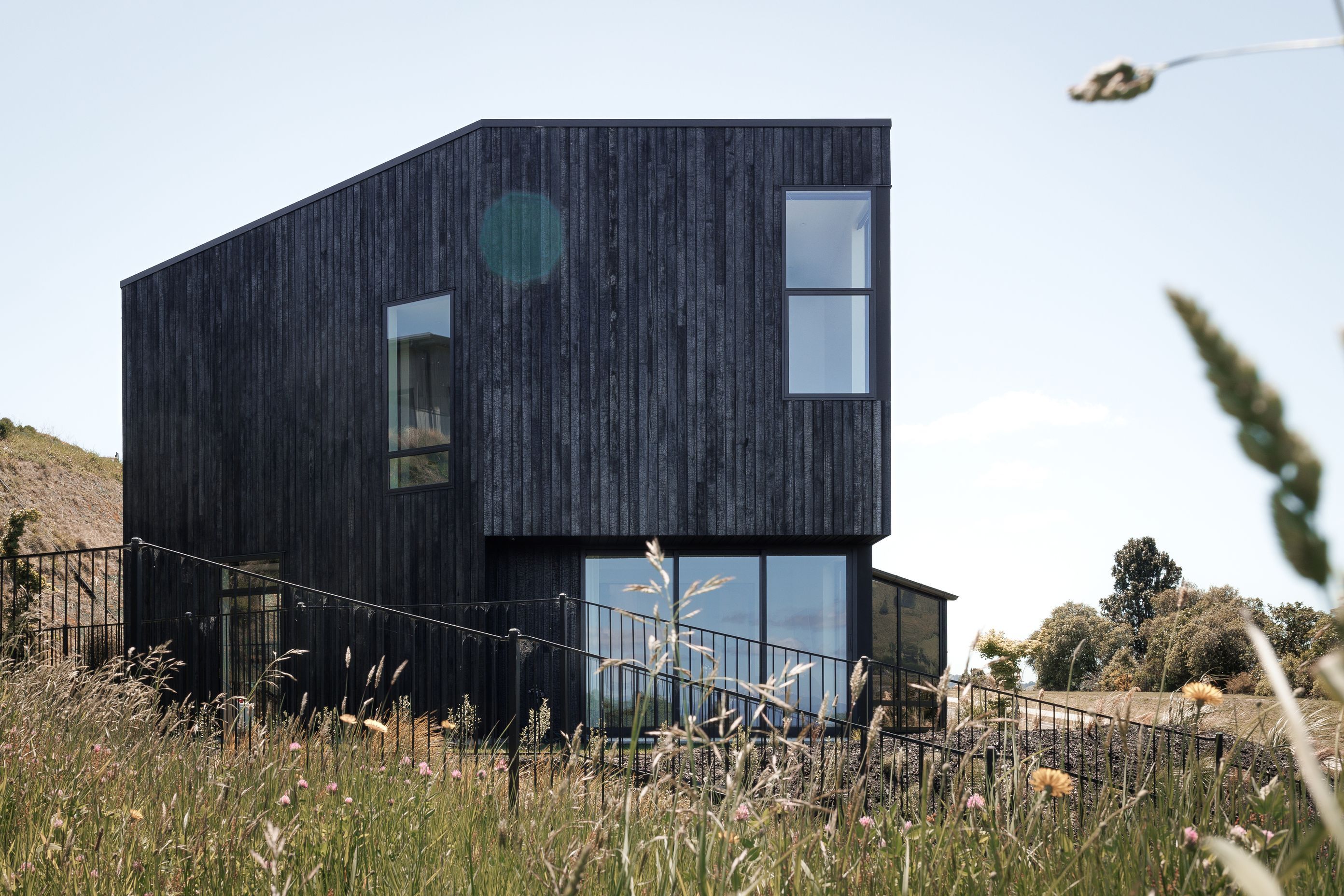Abodo Cladding features on the outside of this Lake Taupo home