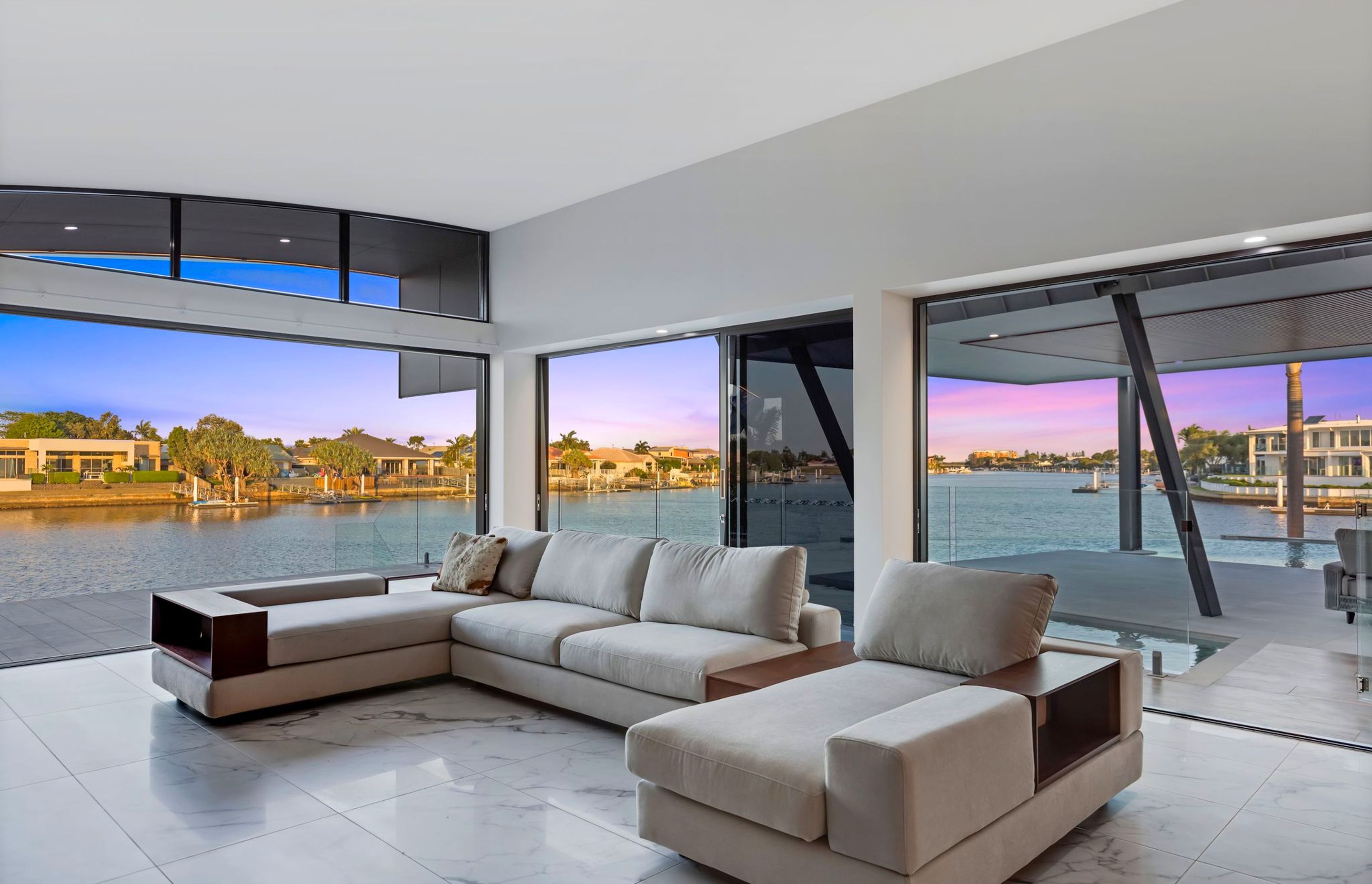 The pod Pelican Waters