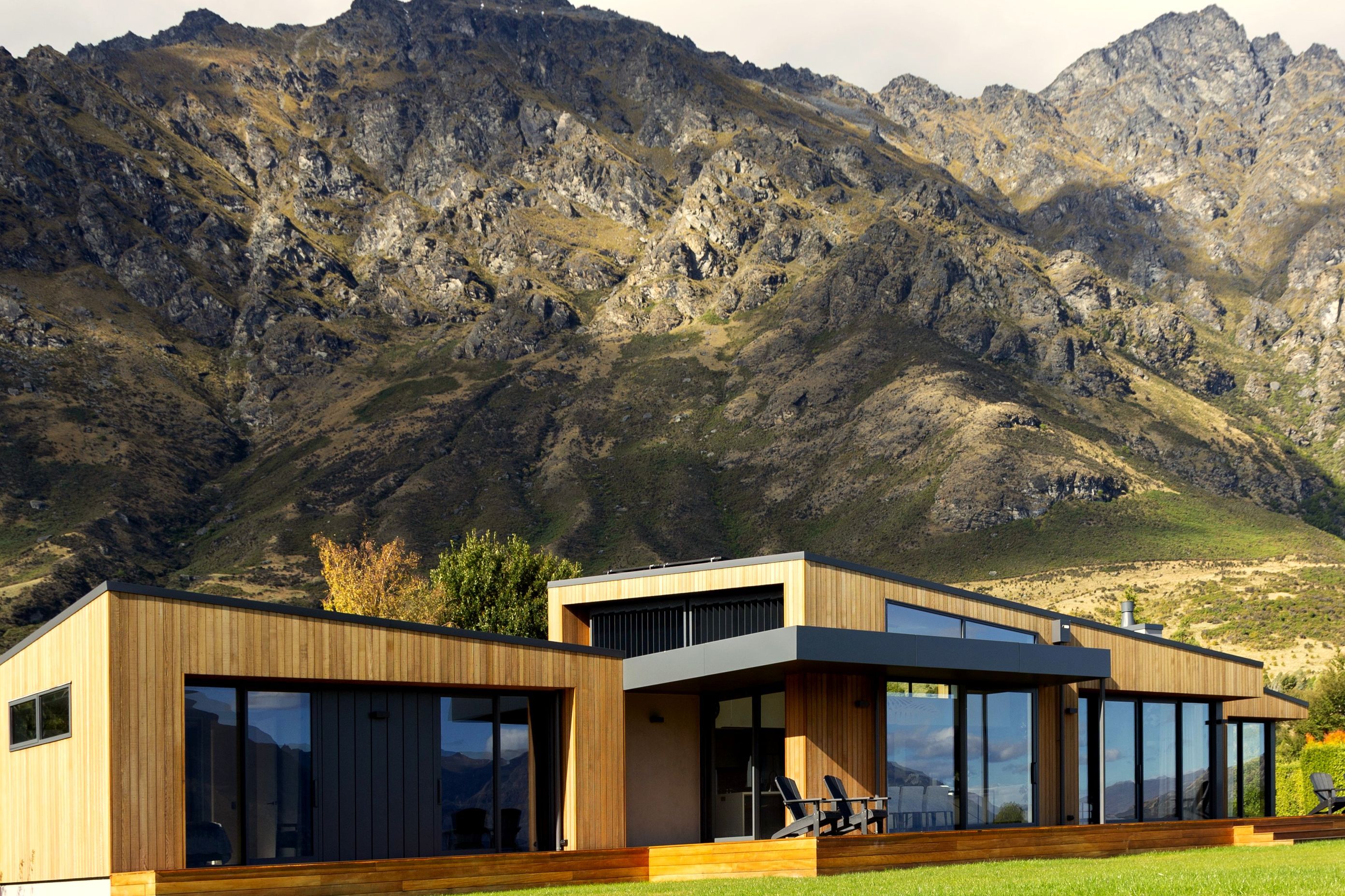 Cedar Cladding, Front Deck and The Remarkables
