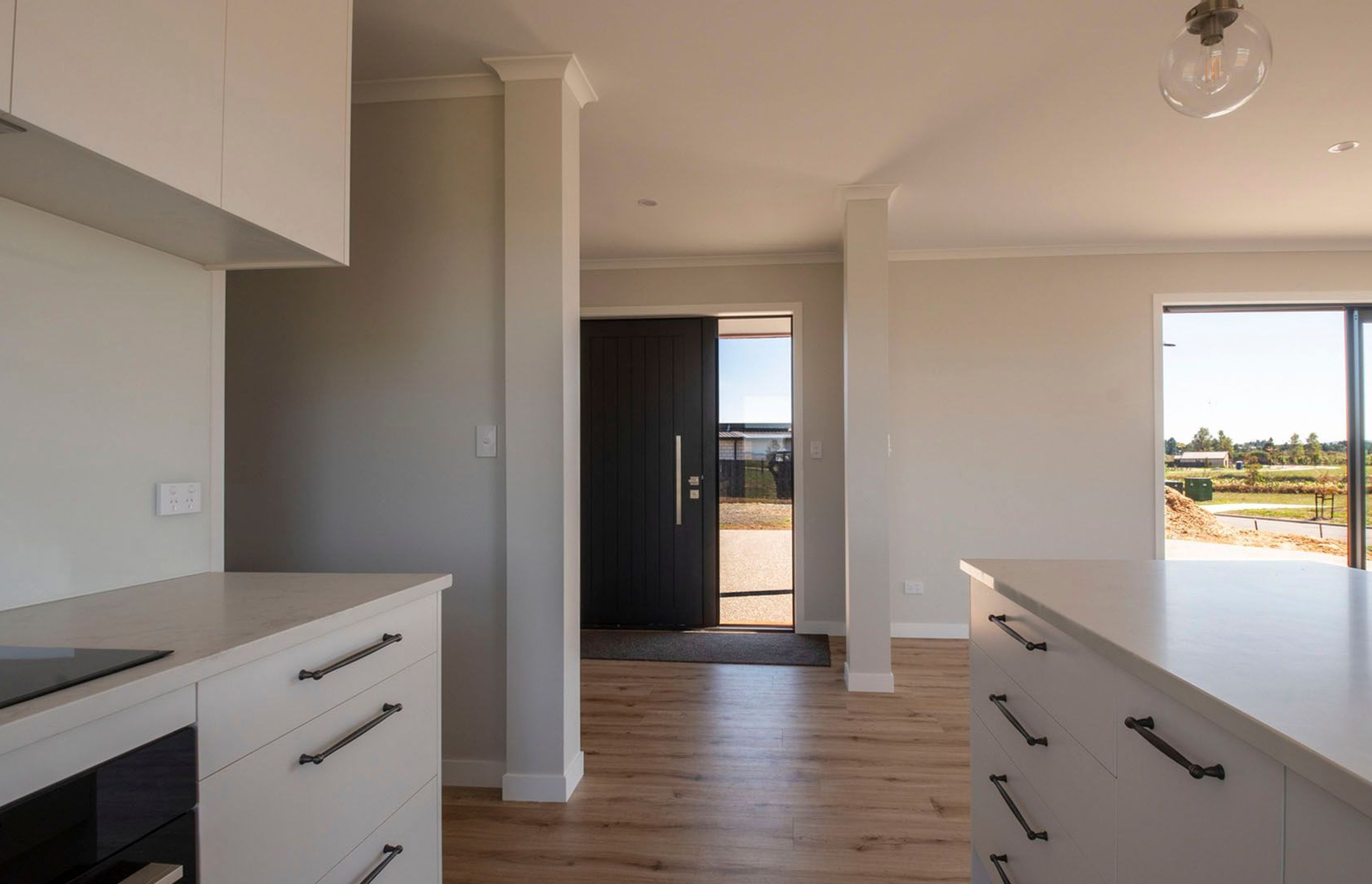 Lakeside, 45 Whites Way - Invest