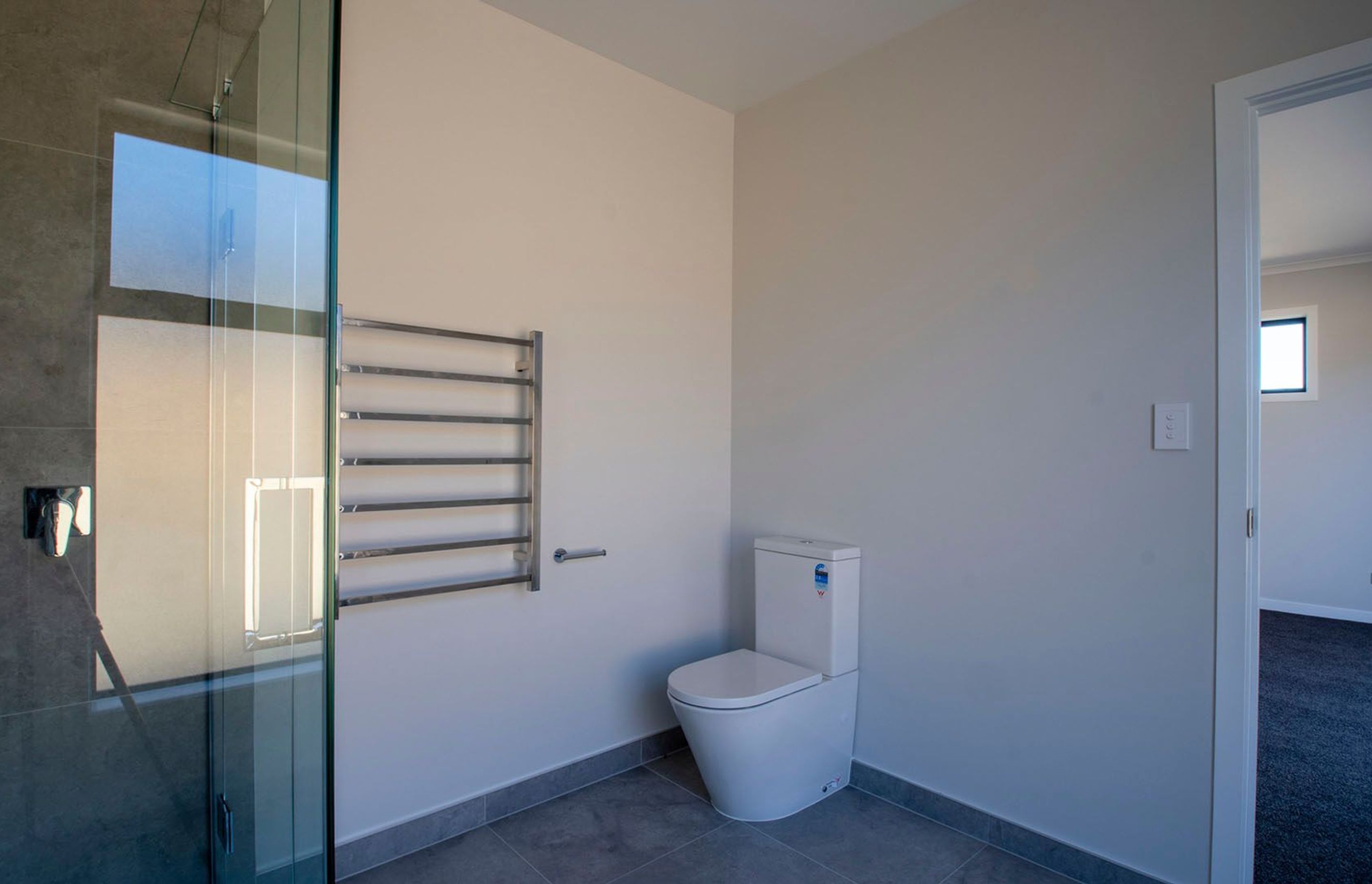 Lakeside, 45 Whites Way - Invest