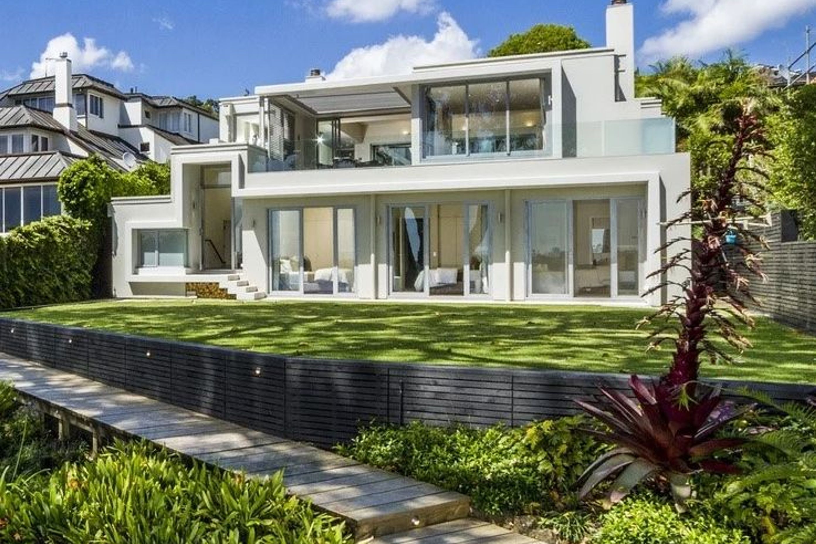 Lakeview House