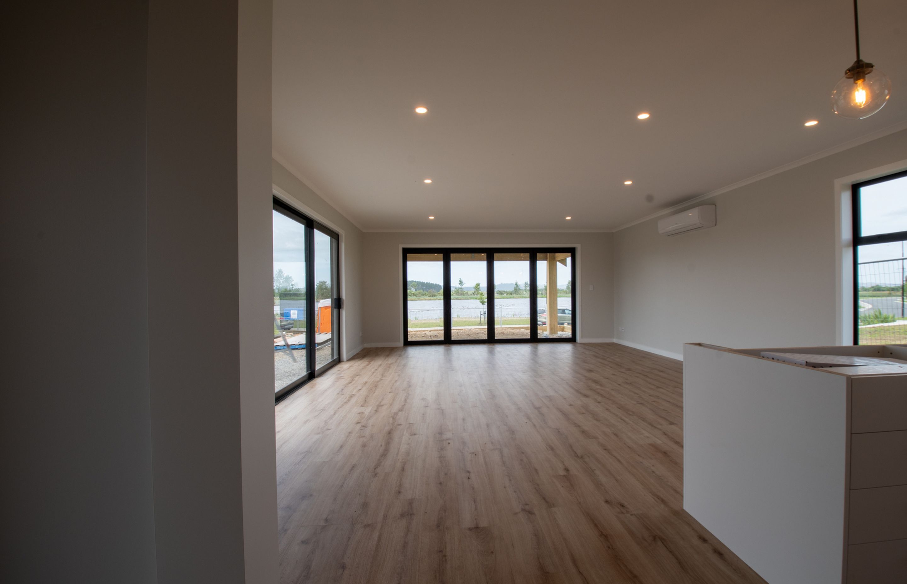 Lakeside, 45 Whites Way - Invest