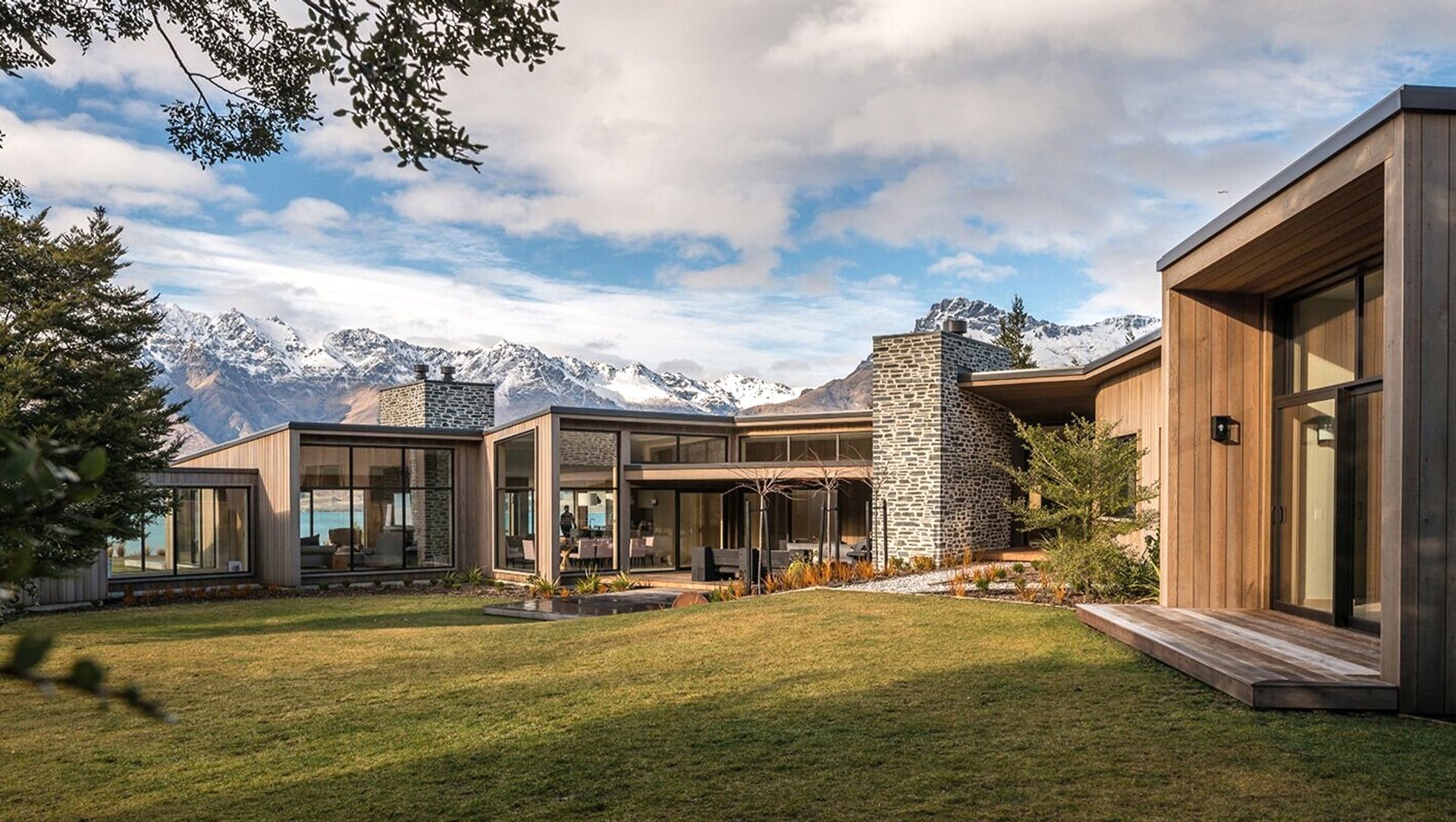Warm Wakatipu banner