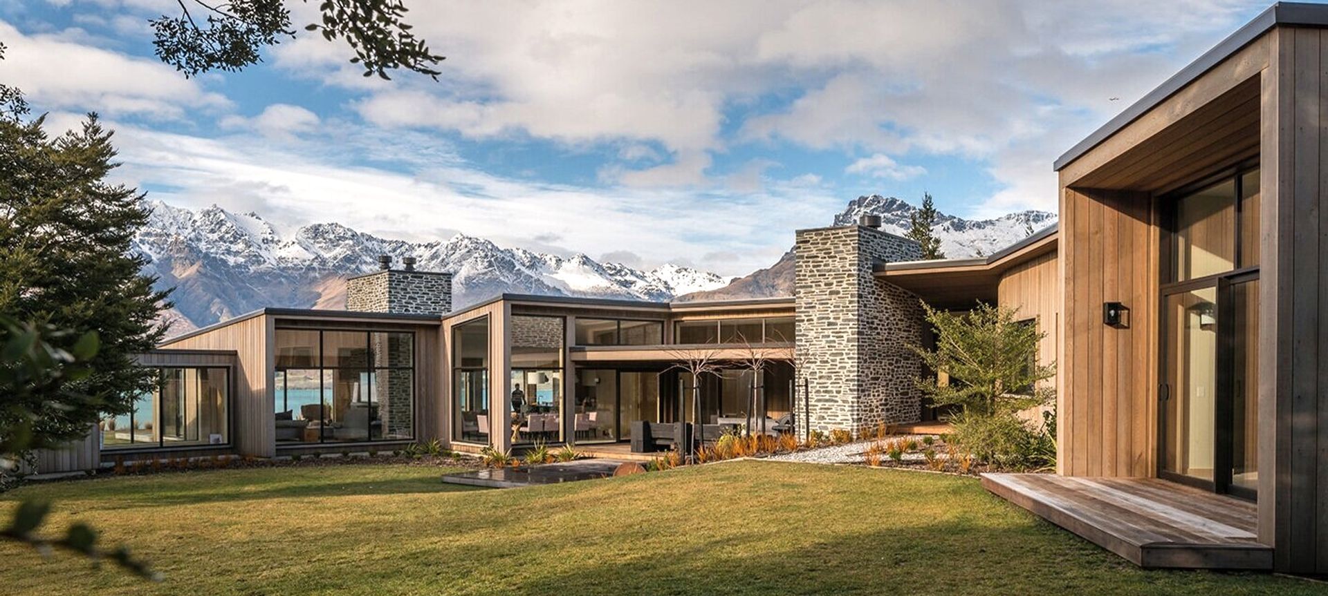 Warm Wakatipu banner