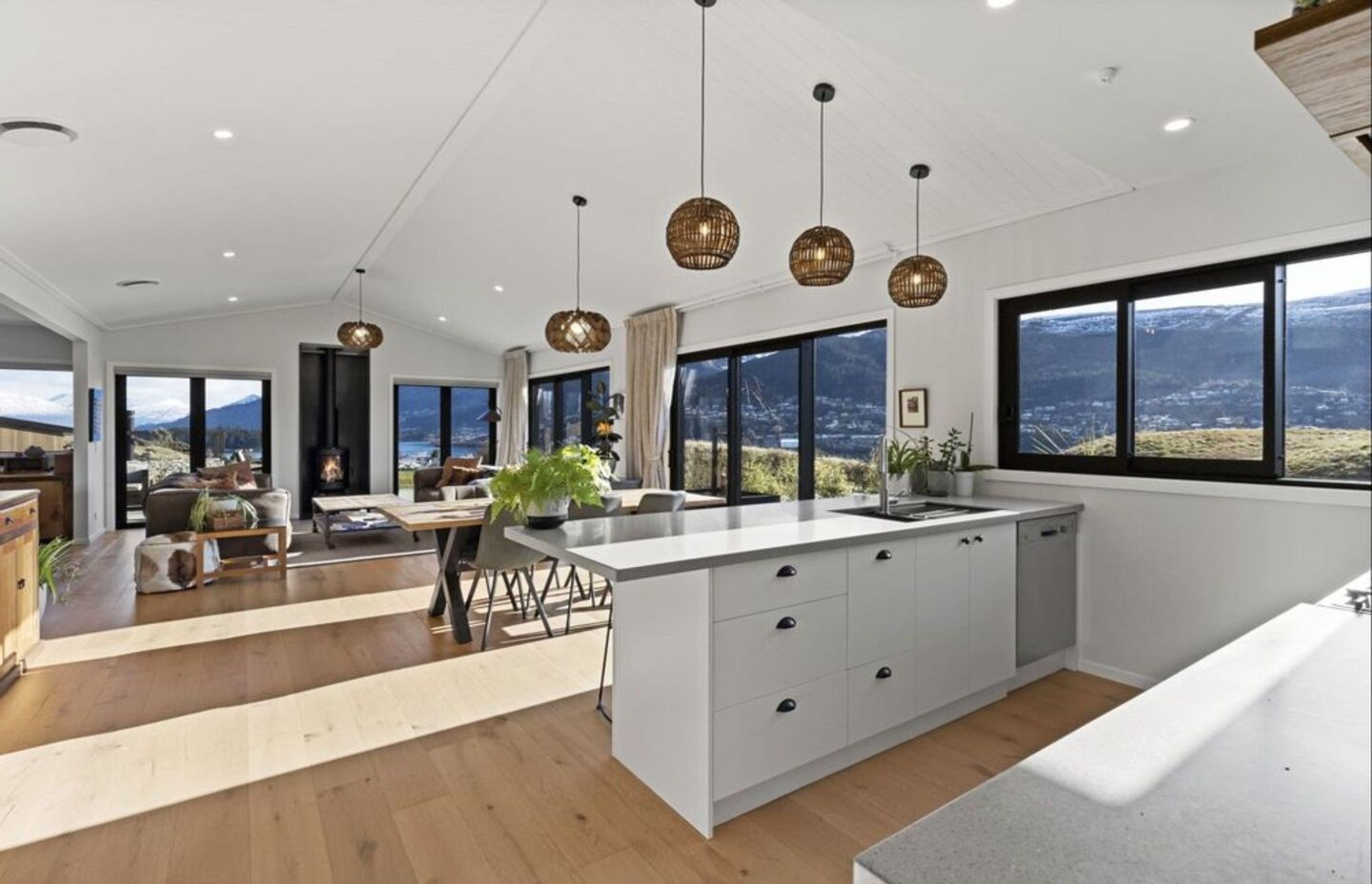 Open-living-area-engineered-oak-flooring.jpg