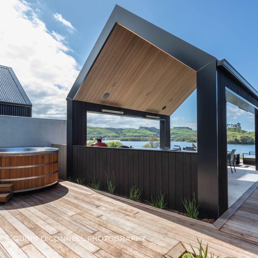 Outdoor-Spa.jpg