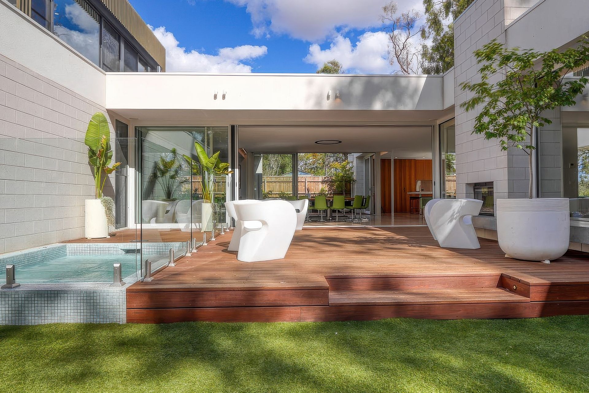 Pool-deck-gigapixel-standard-v2-14x.jpeg