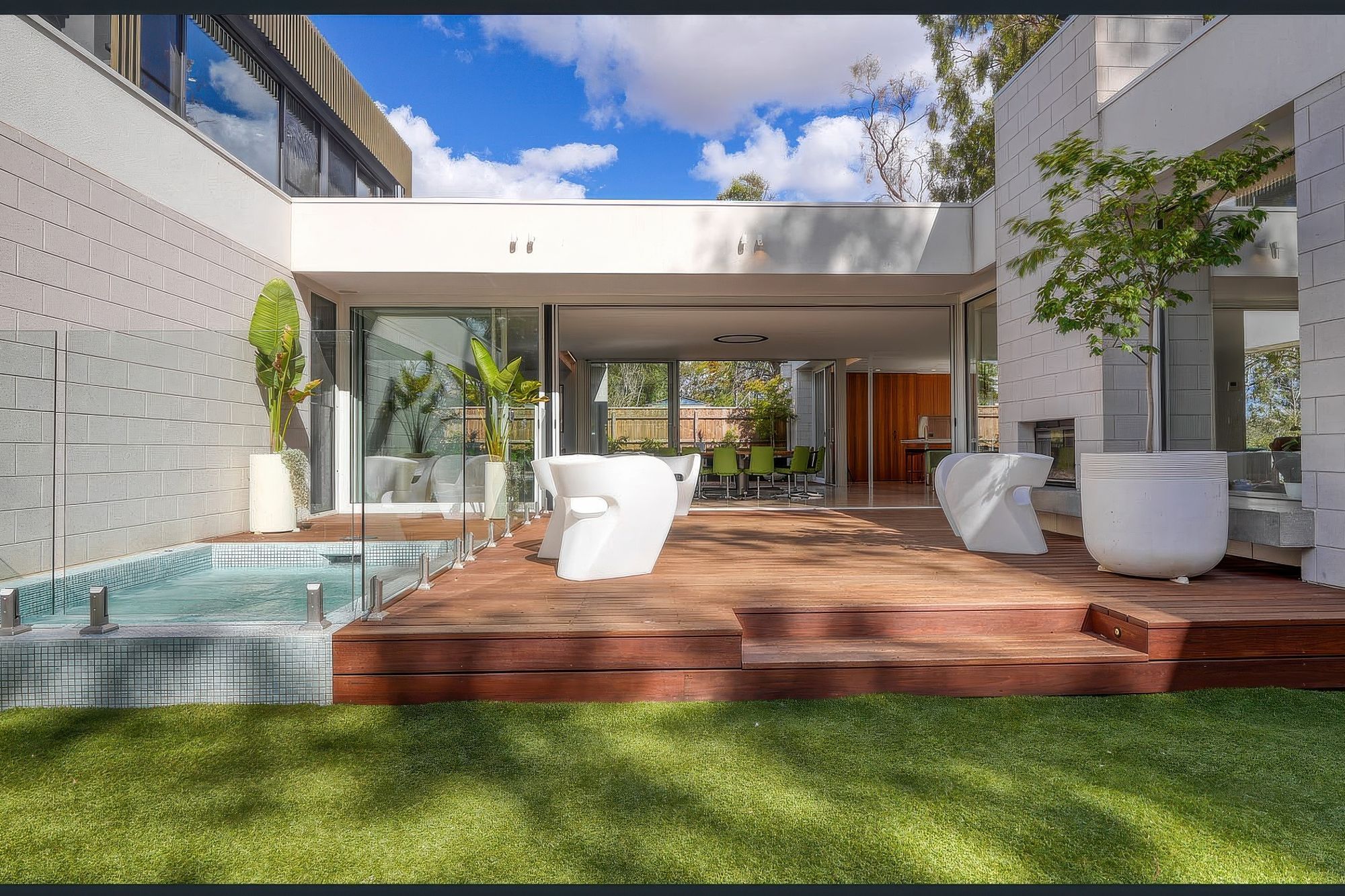 Pool-deck-gigapixel-standard-v2-14x.jpeg
