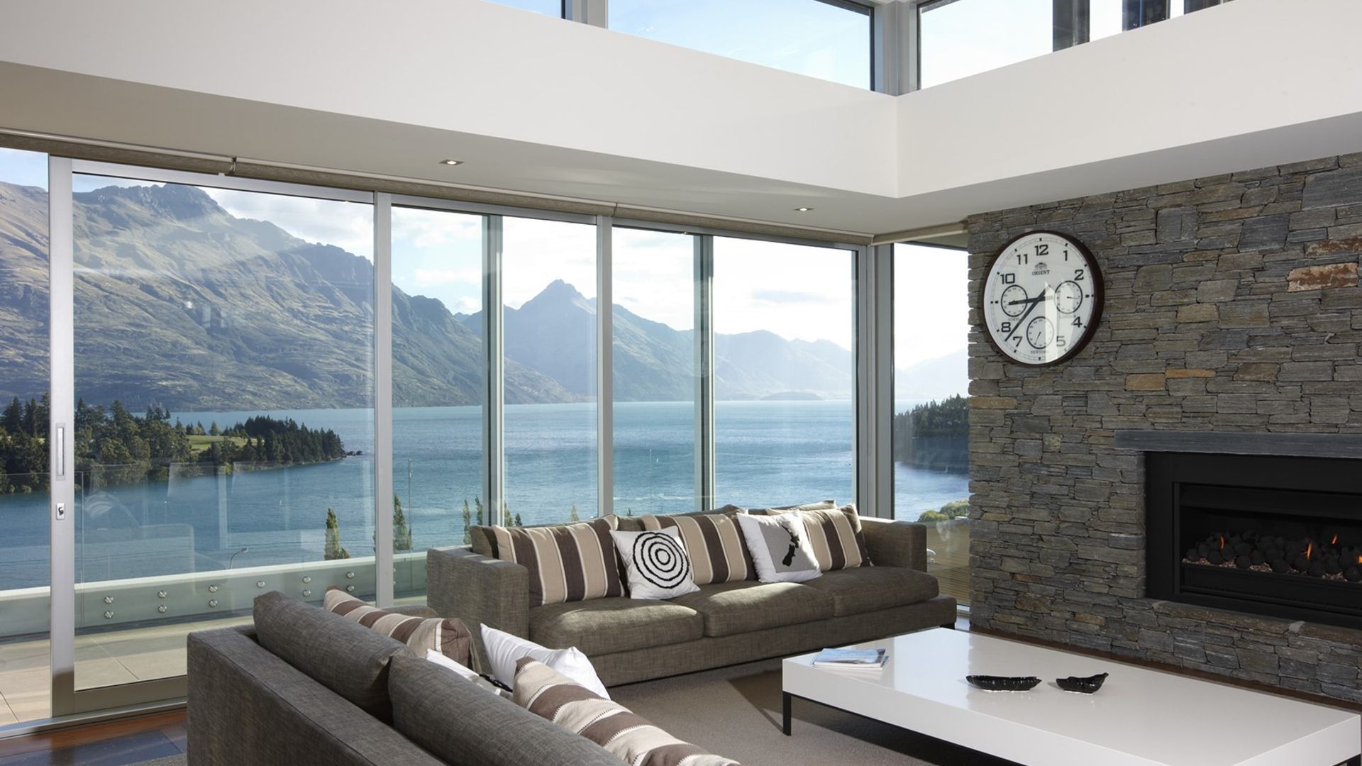 Queenstown Escape banner