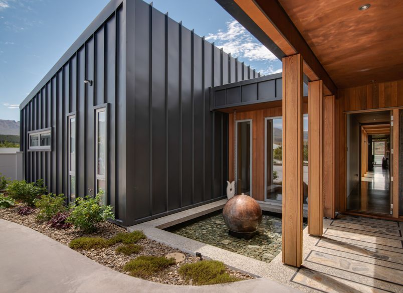Cromwell Lakehouse