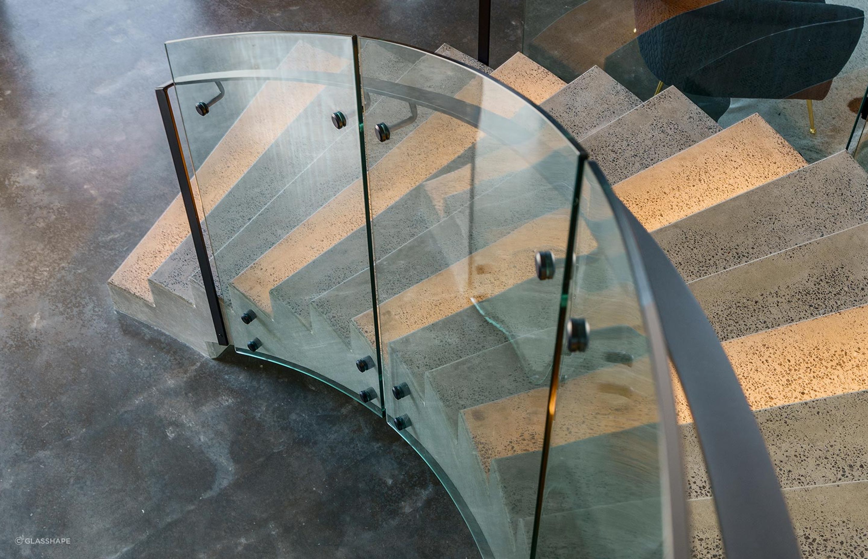 The Esplanade – Twin Bent Glass Curved Staircase