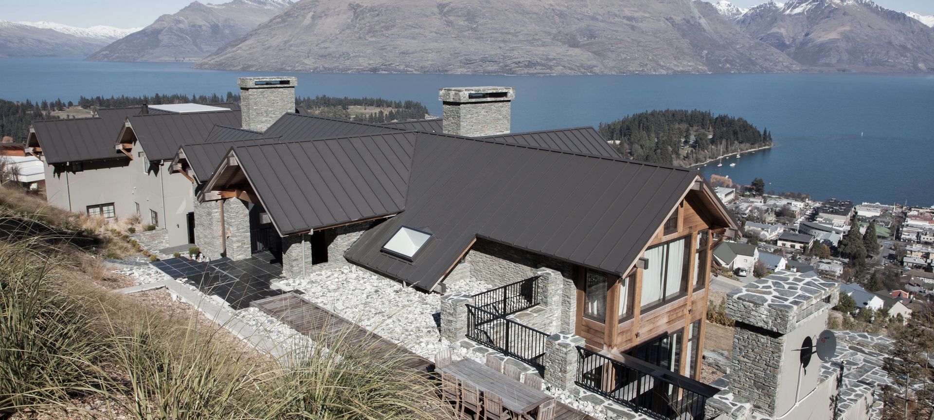 Pinnacle Place banner