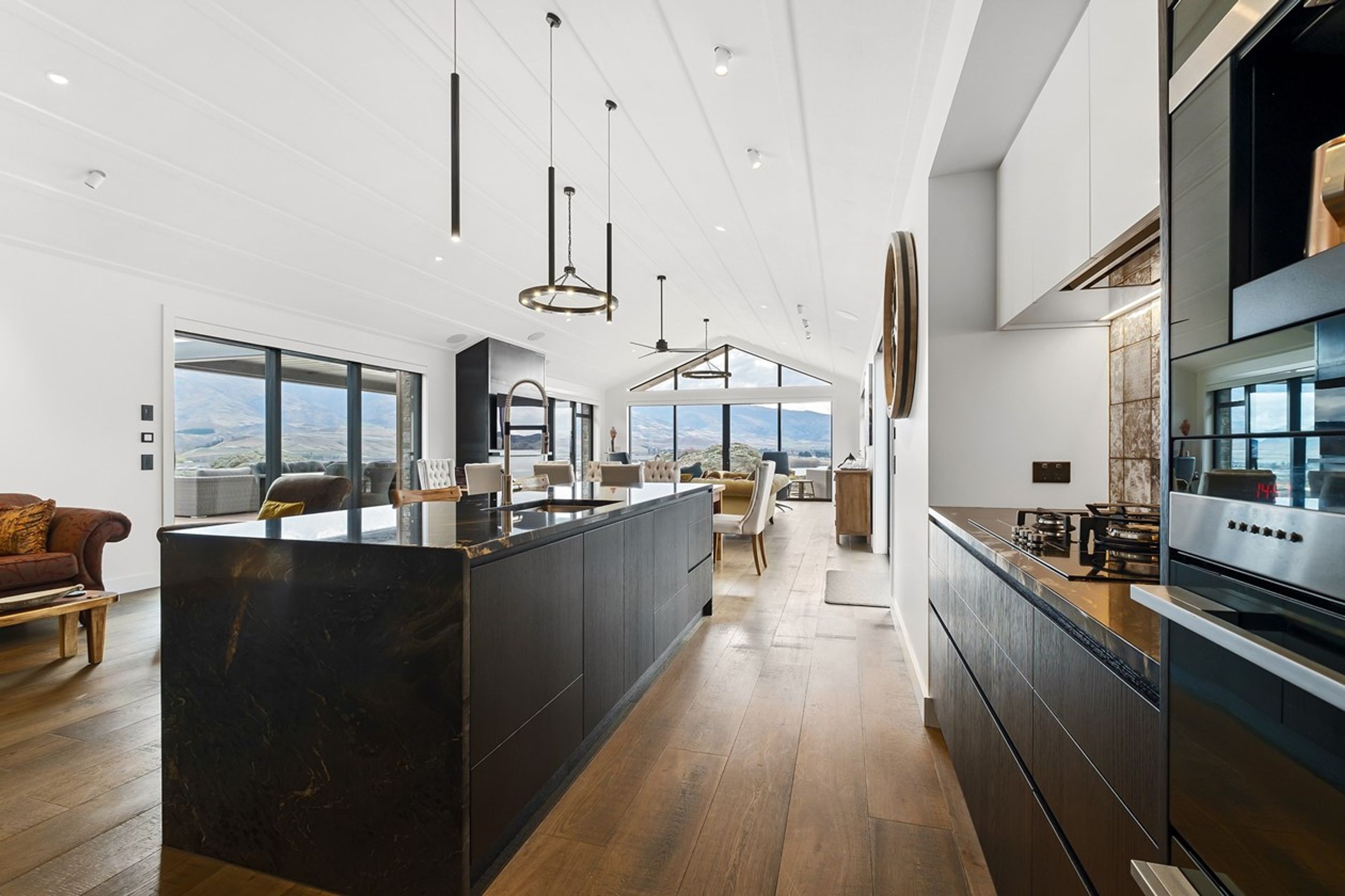 Lake Dunstan Residence