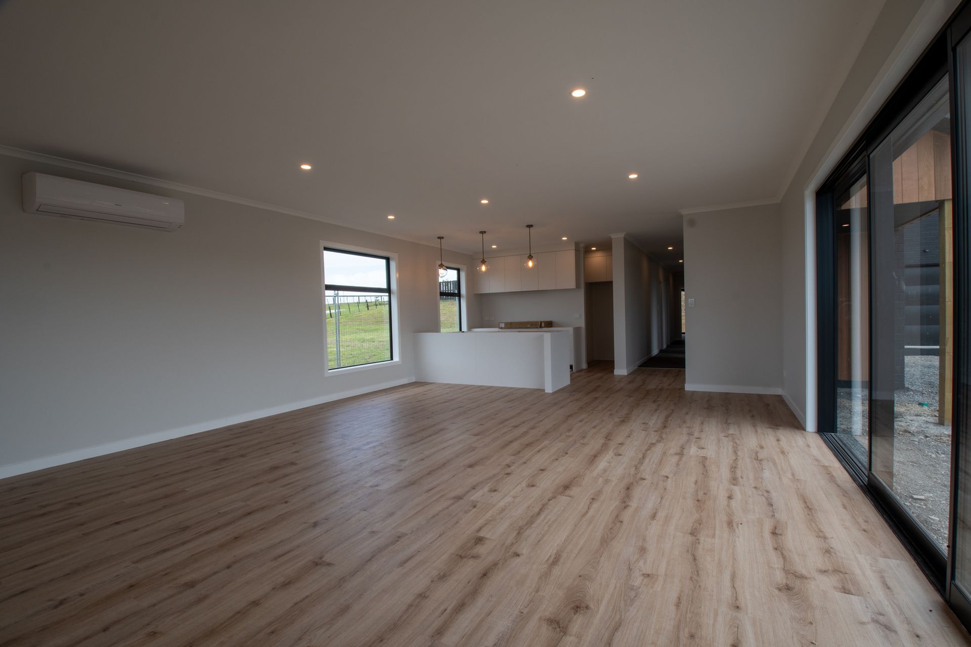 Lakeside, 45 Whites Way - Invest