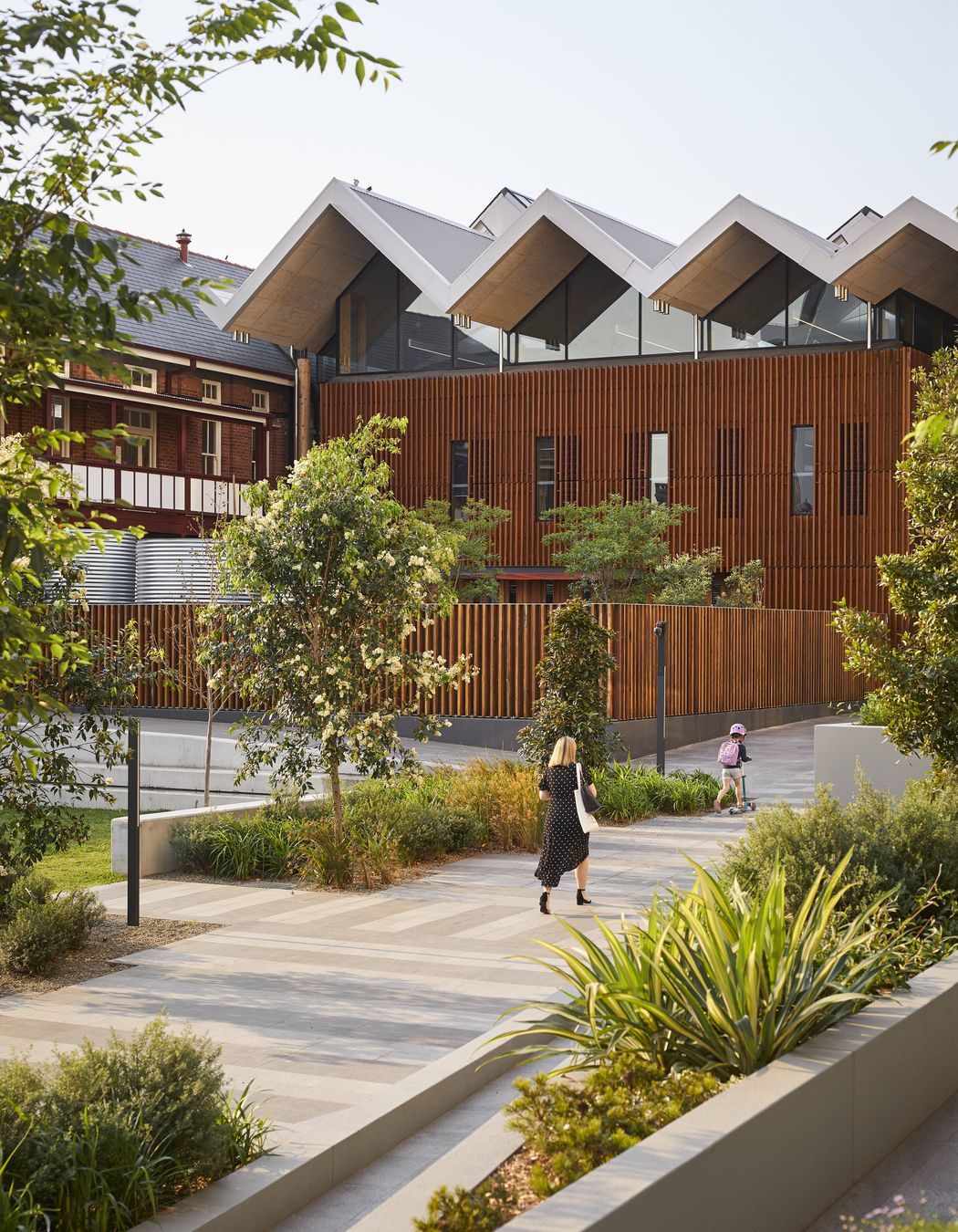 Photography: John Gollings, Brett Boardman, Tom Roe