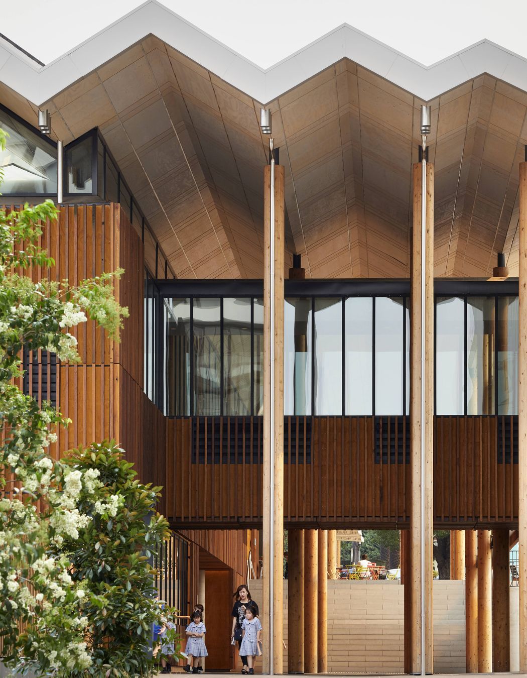 Photography: John Gollings, Brett Boardman, Tom Roe