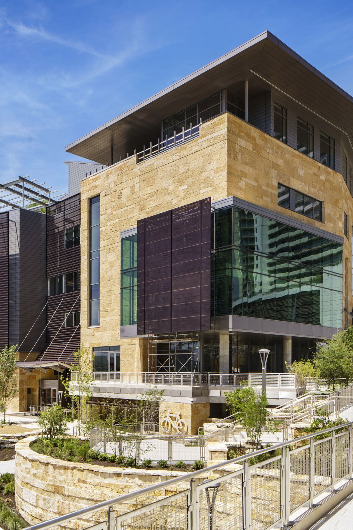 AustinCentralLibraryExt0022700x2700.jpg