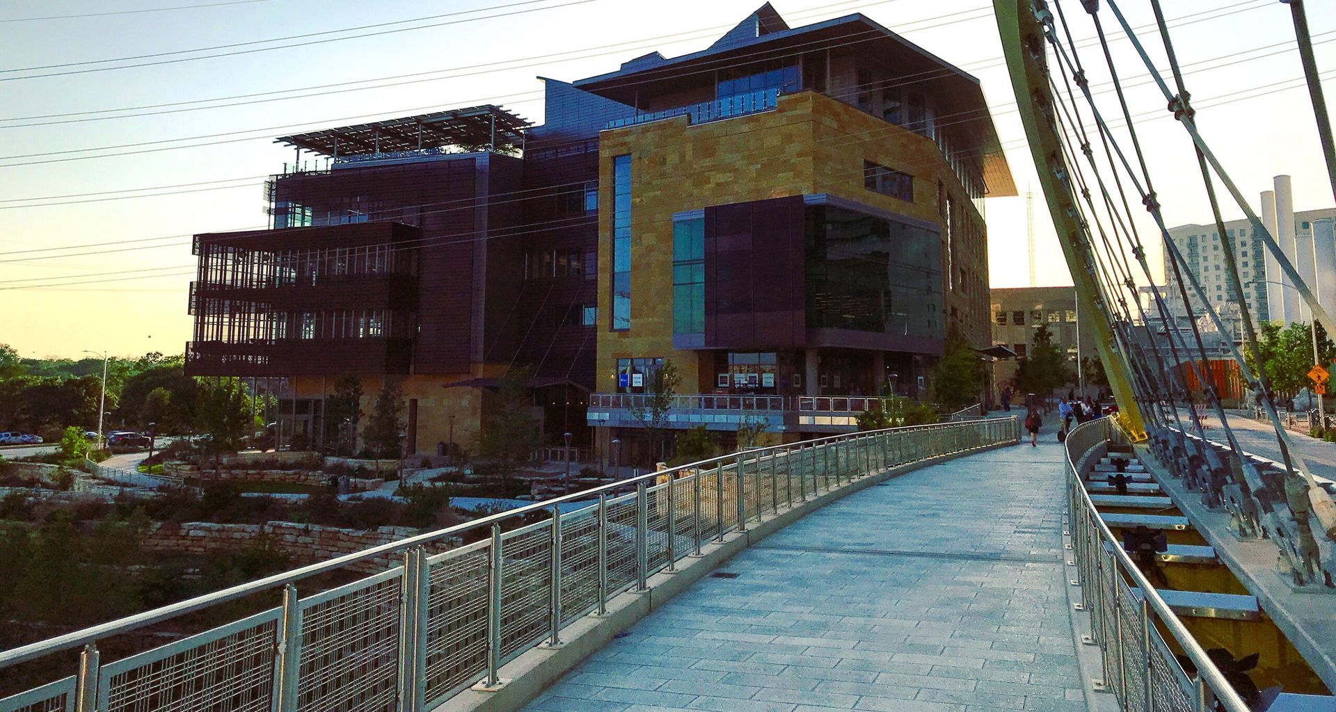 Public Library and Second Street Bridge banner