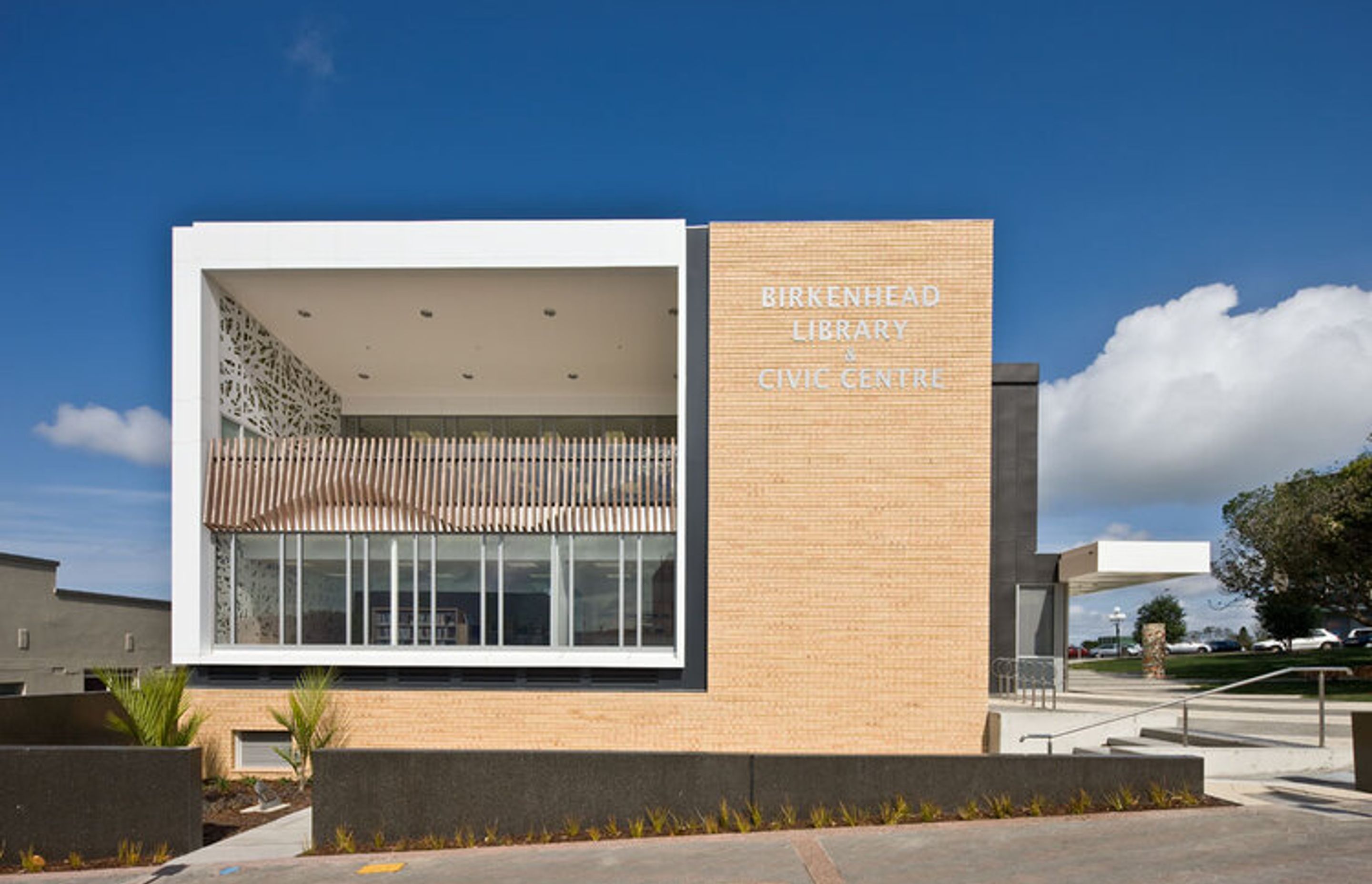 Birkenhead Library &amp; Civic Centre