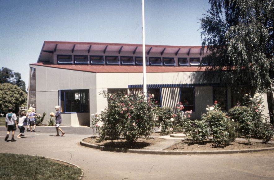Maungawhau Primary School Library