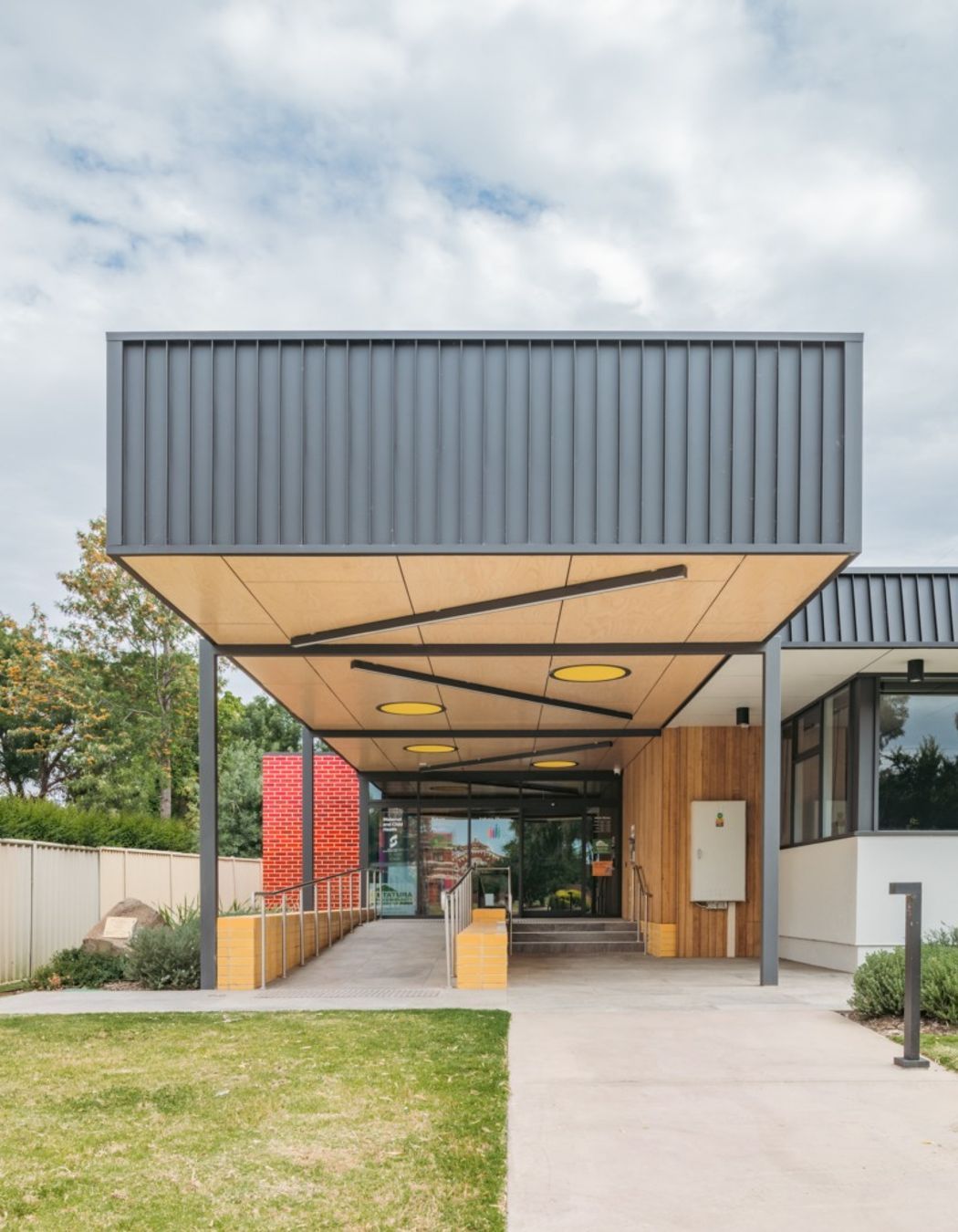 Tatura Library