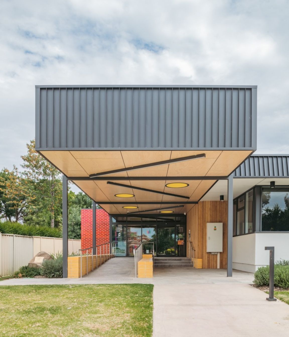 Tatura Library