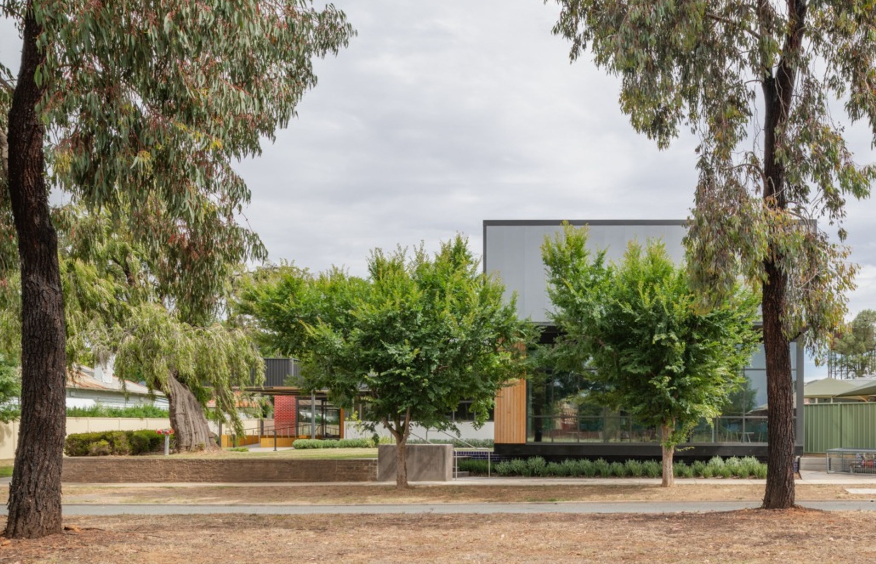 Tatura Library