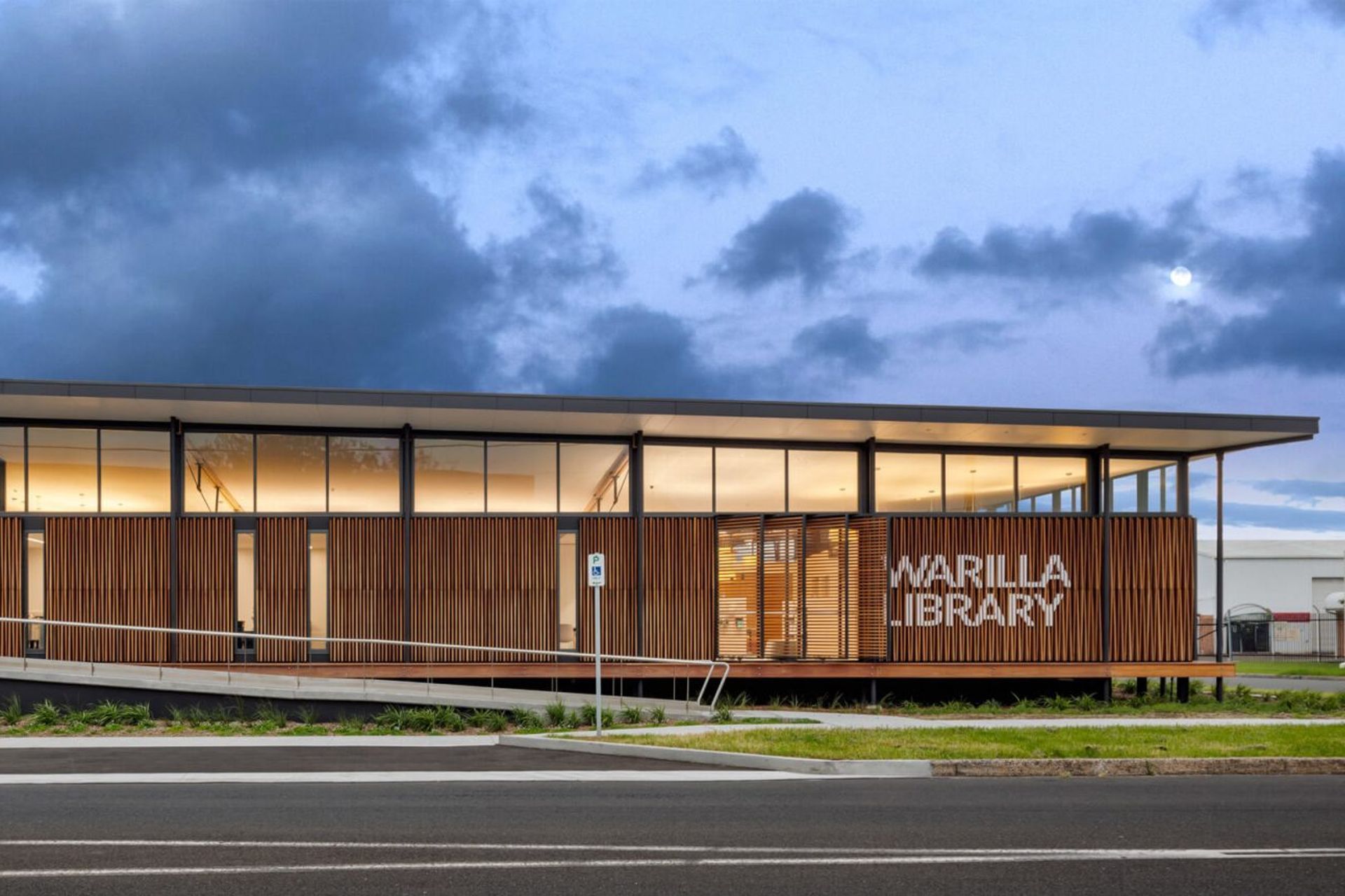 Warilla Library