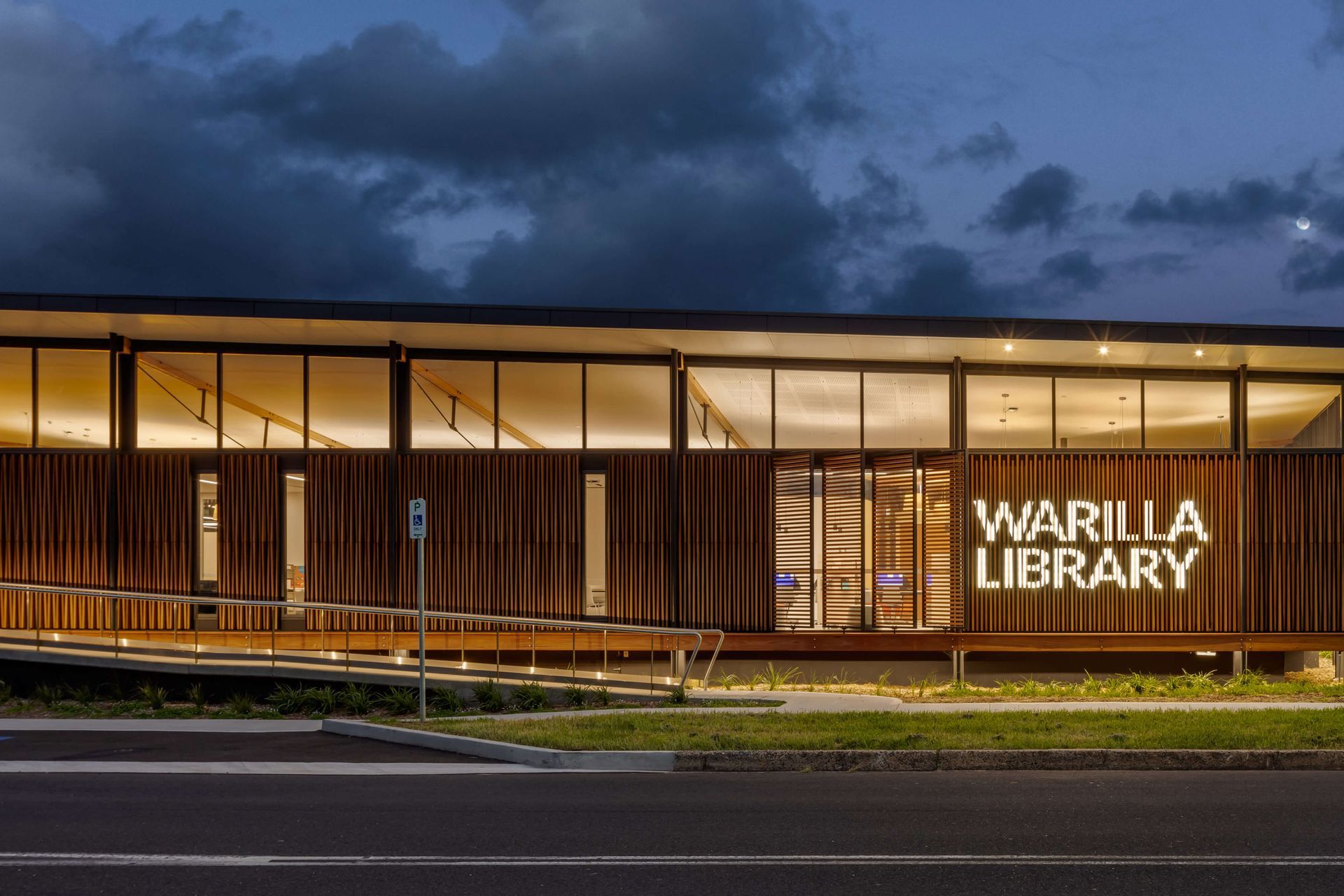Warilla Library