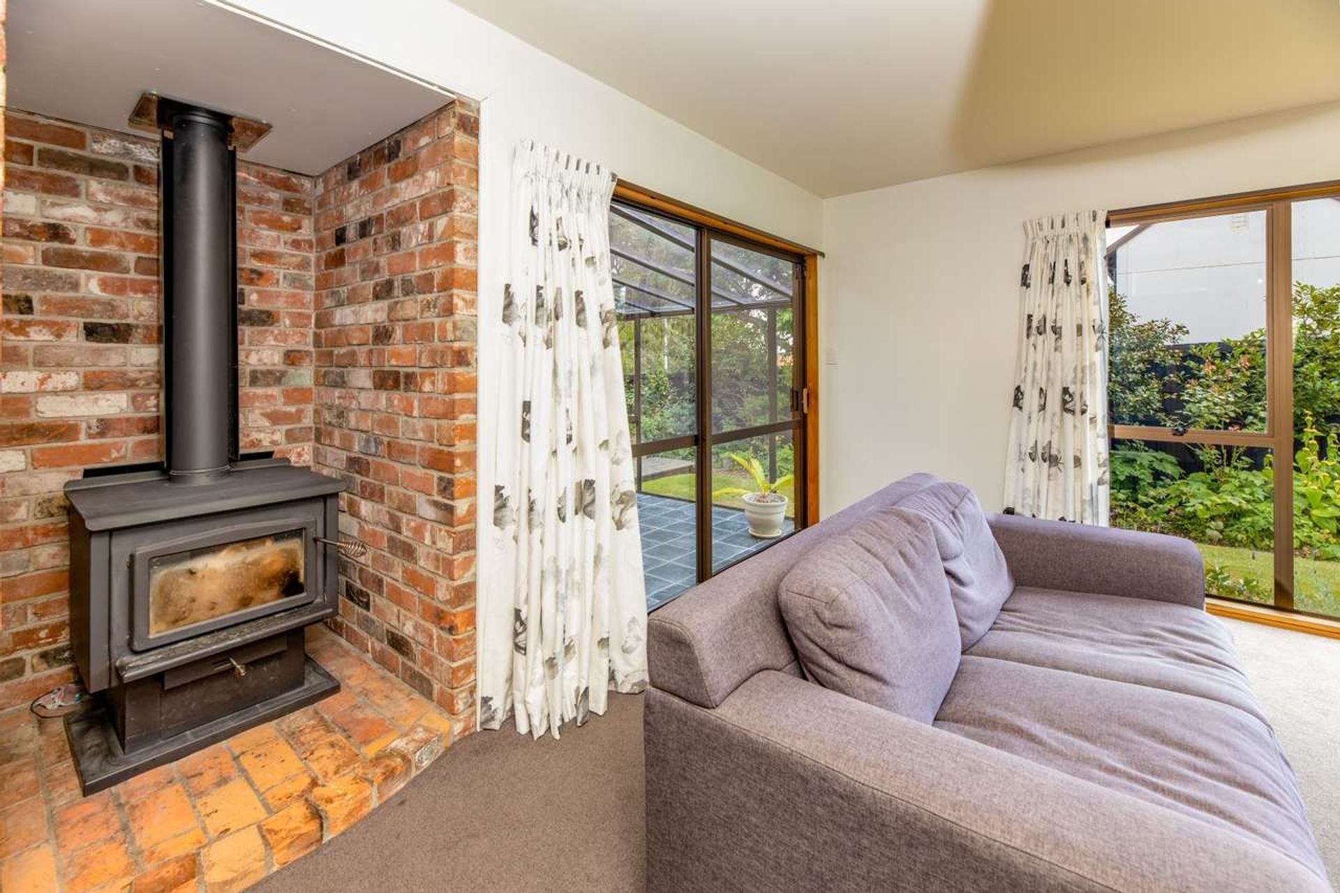 Osburn 1600.  Photo Credit:  Ray White