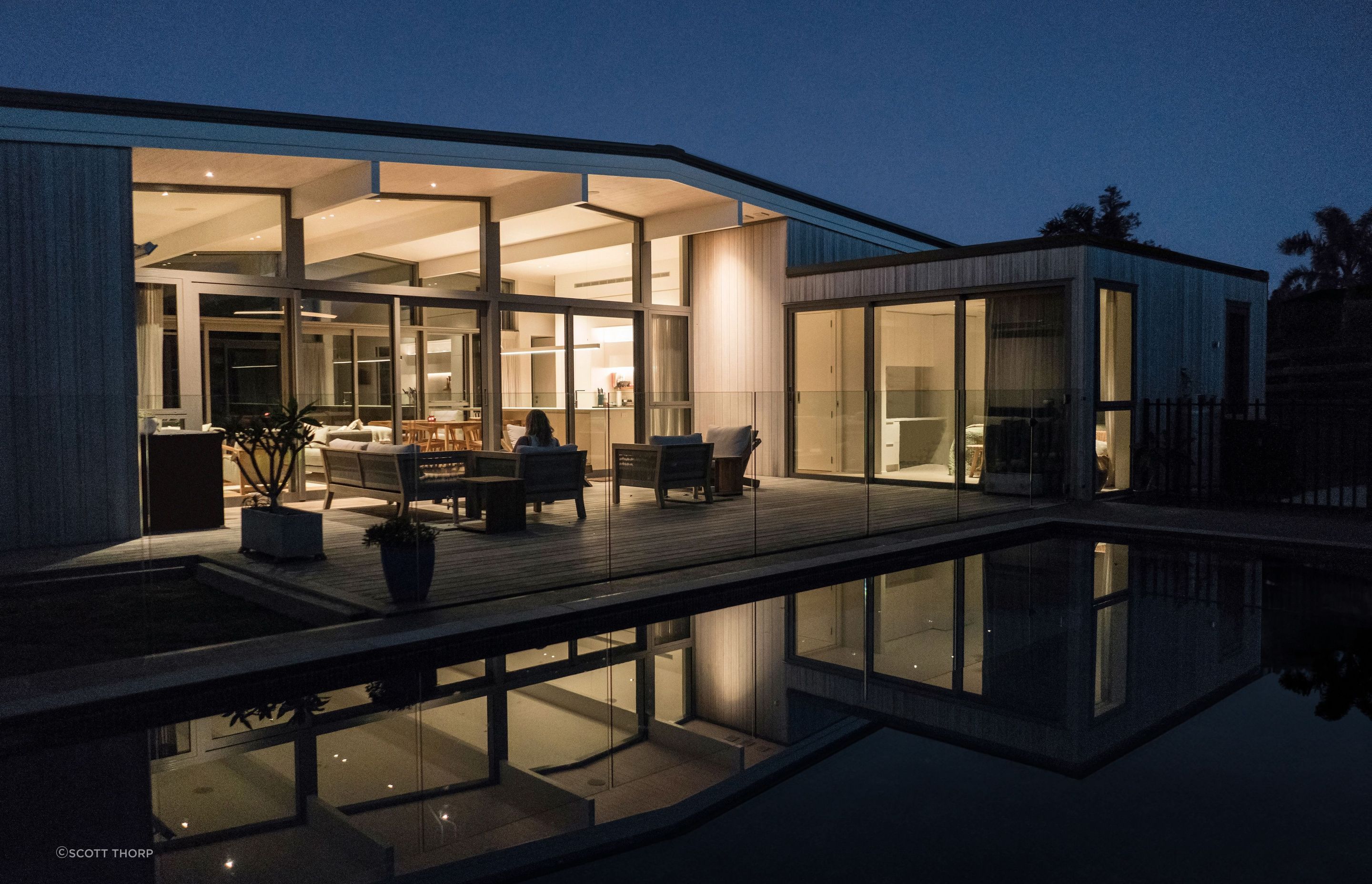 05-Titoki-HousePool-Lounge-NightScott-Thorp-Photographer5.jpg