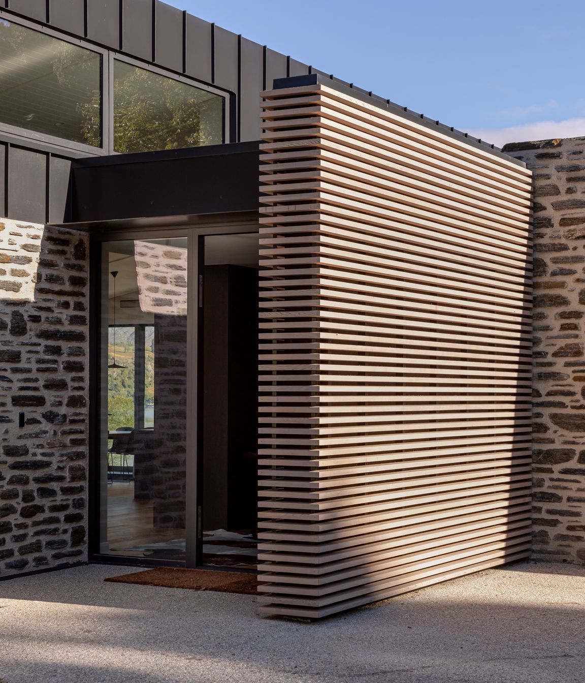 056-Ben-Hudson-Architects-Lake-House-main-entry.jpg